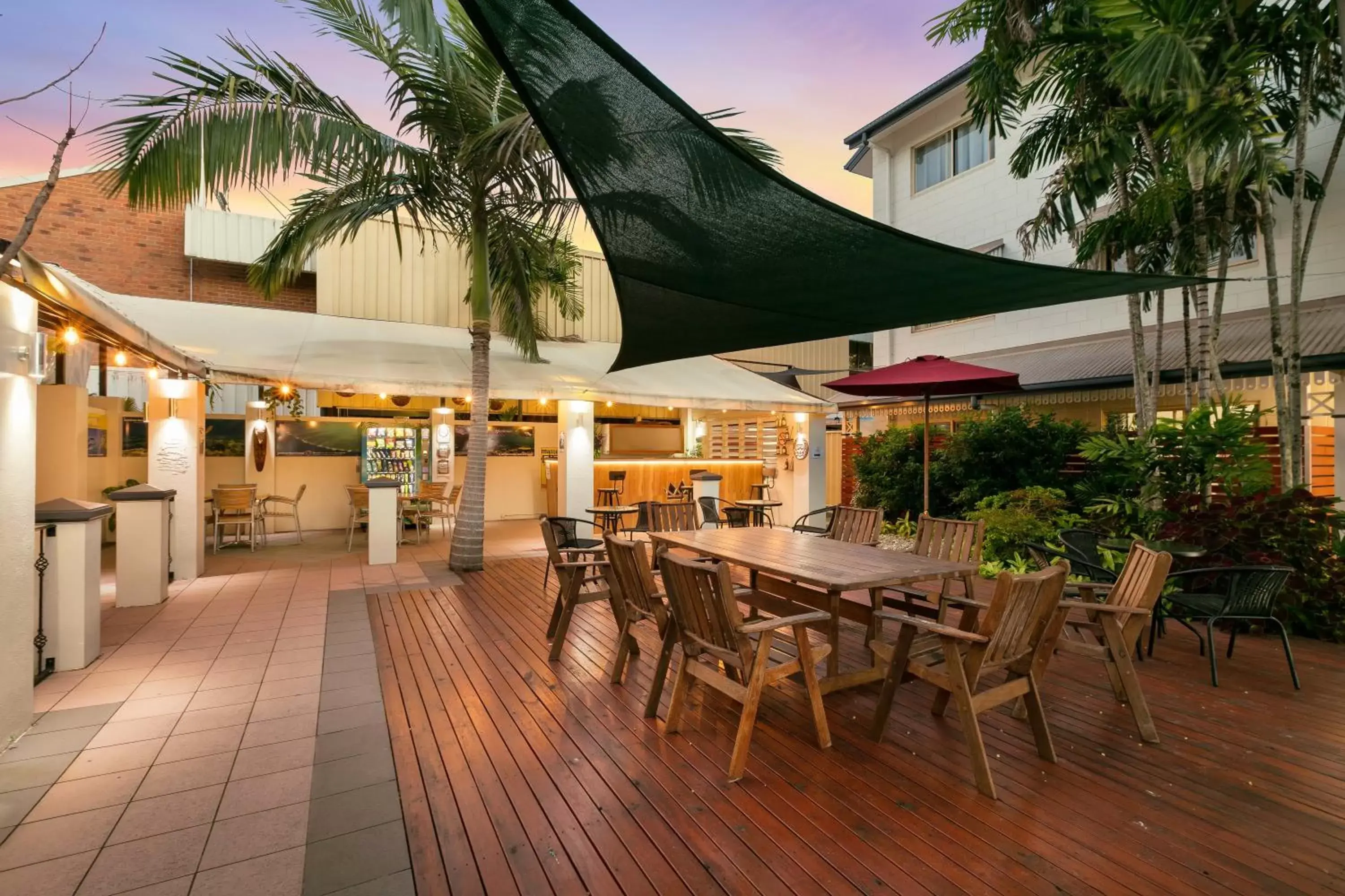 Property building, Restaurant/Places to Eat in Cairns Queens Court