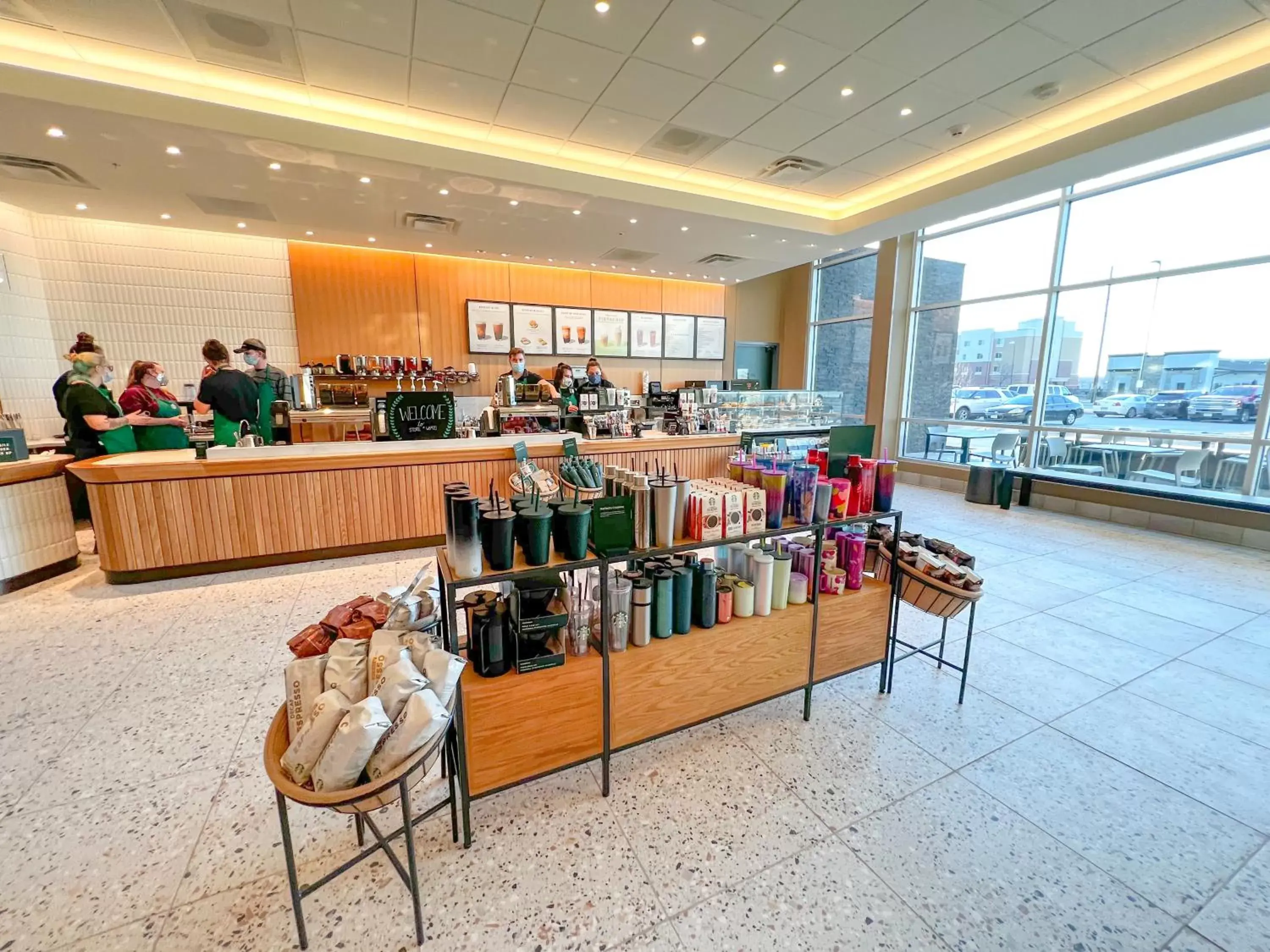 Dining area, Restaurant/Places to Eat in Crowne Plaza - Kearney, an IHG Hotel