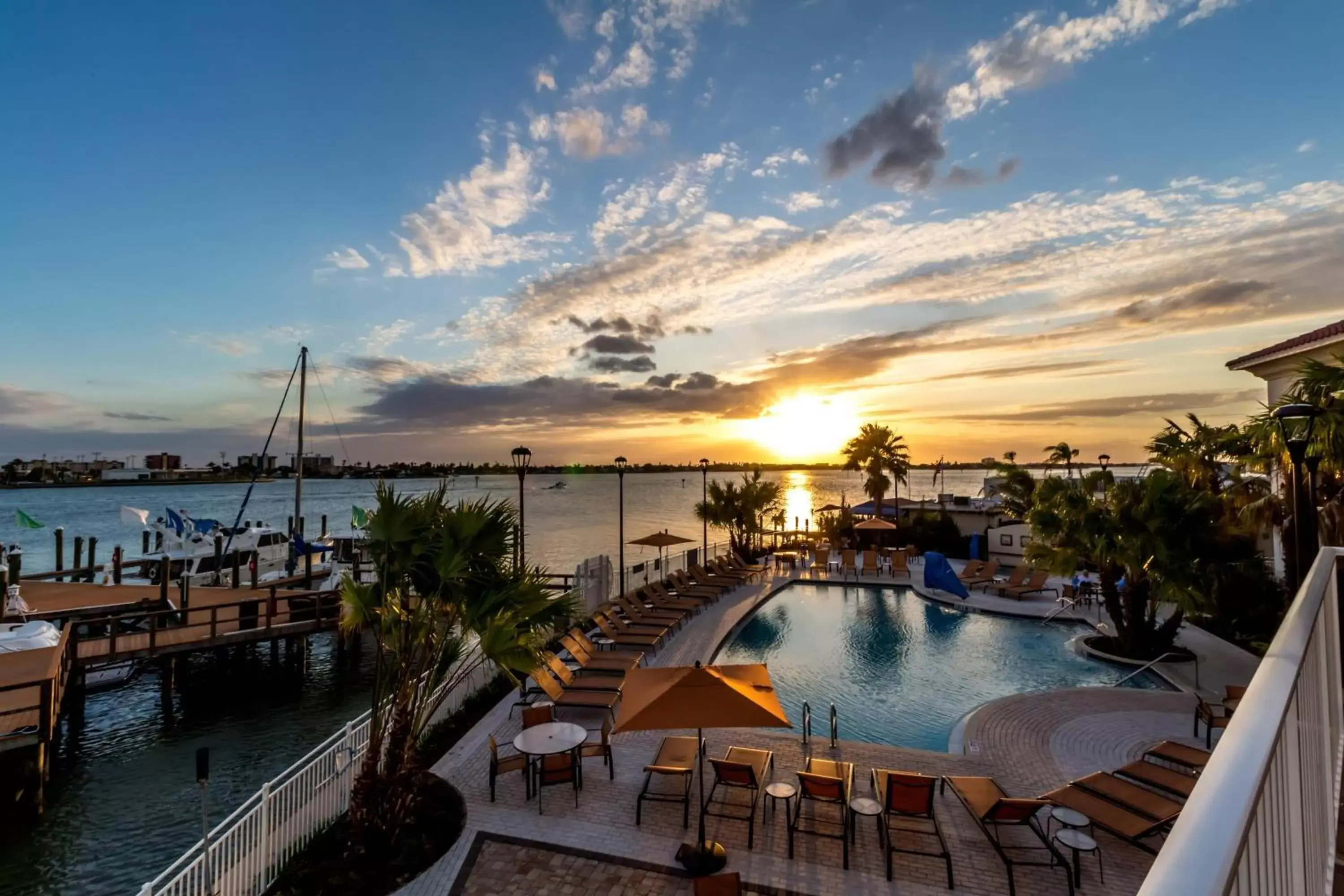 Swimming Pool in Courtyard by Marriott St. Petersburg Clearwater/Madeira Beach