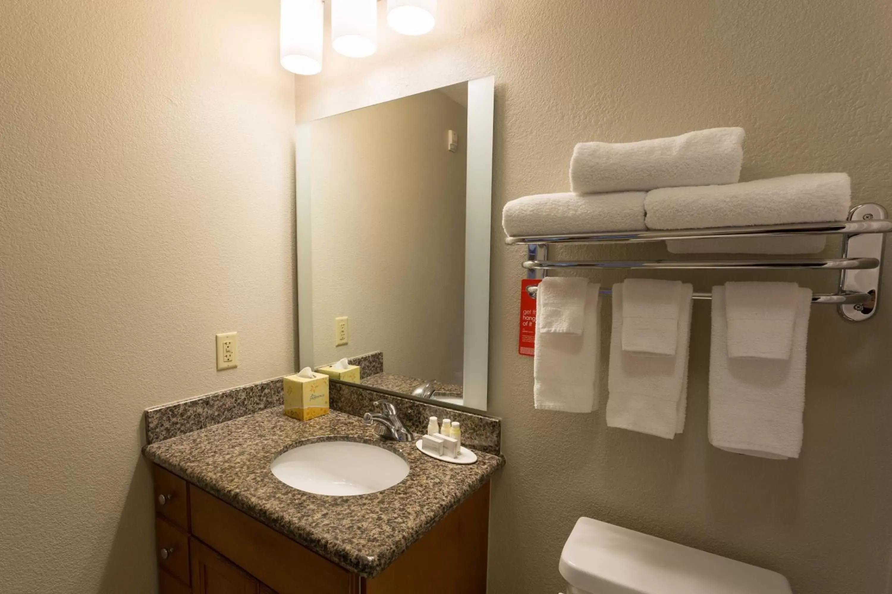 Bathroom in TownePlace Suites Sunnyvale Mountain View