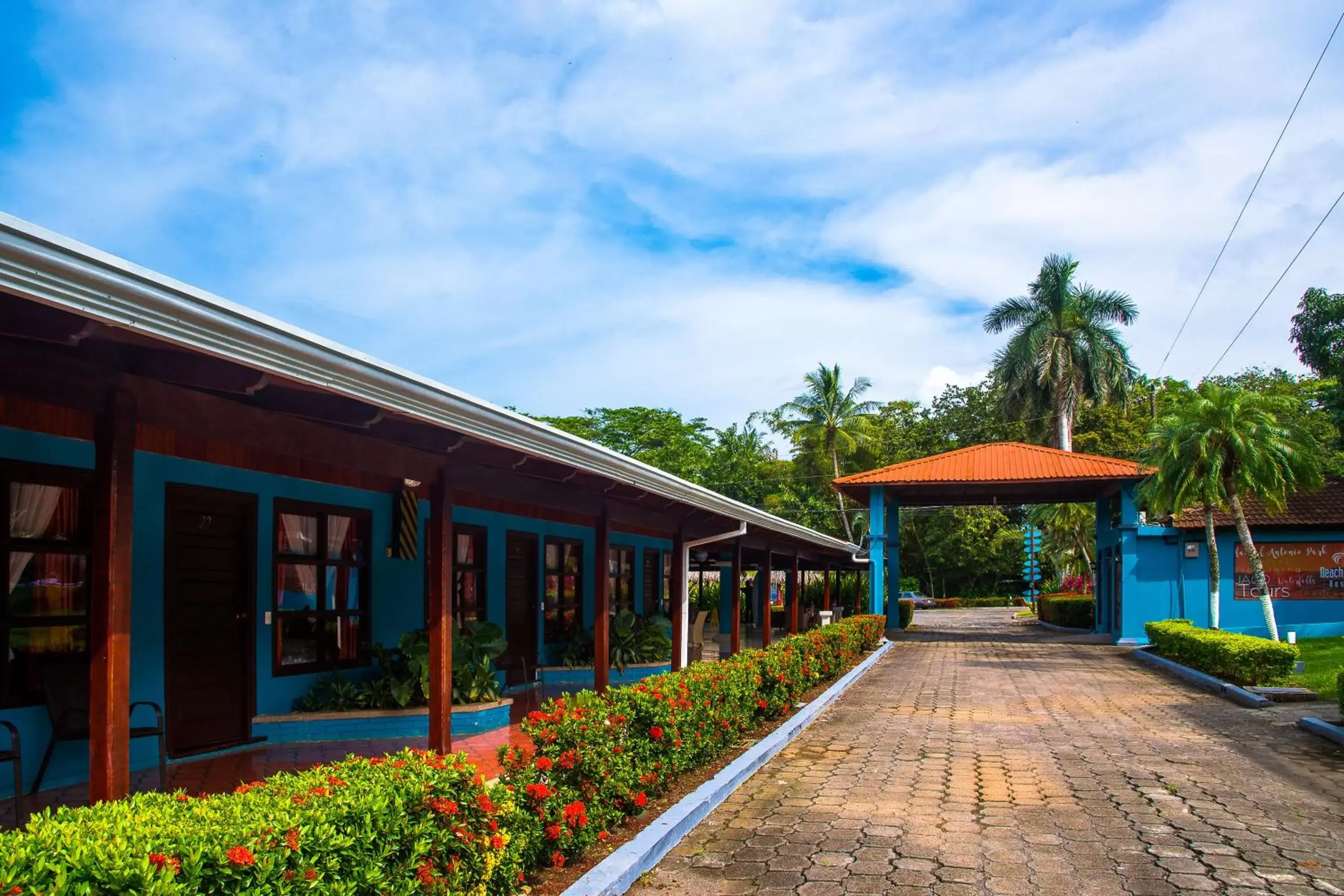 Area and facilities, Property Building in Costa Rica Surf Camp by SUPERbrand