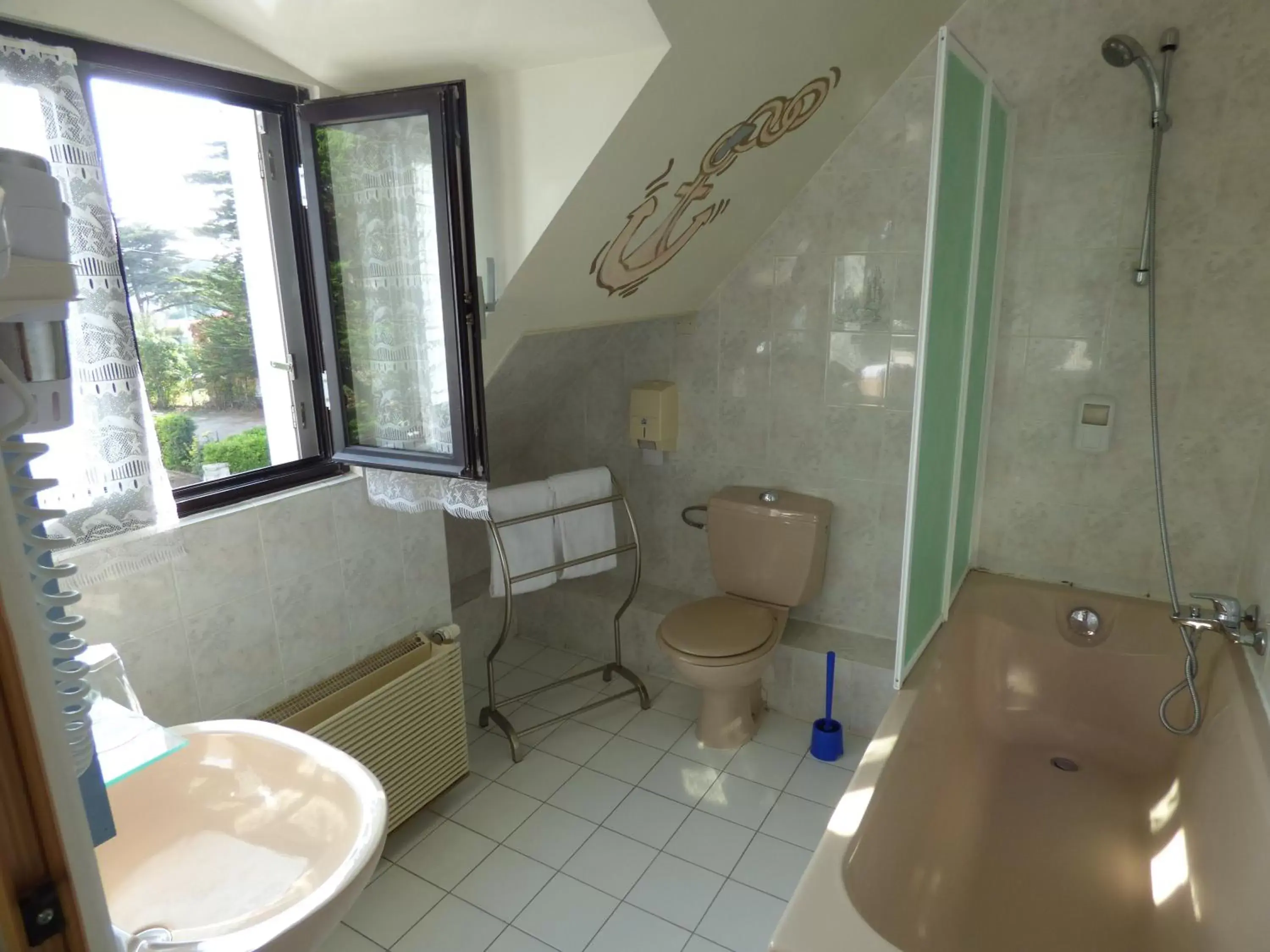 Bathroom in Hotel Castel Moor