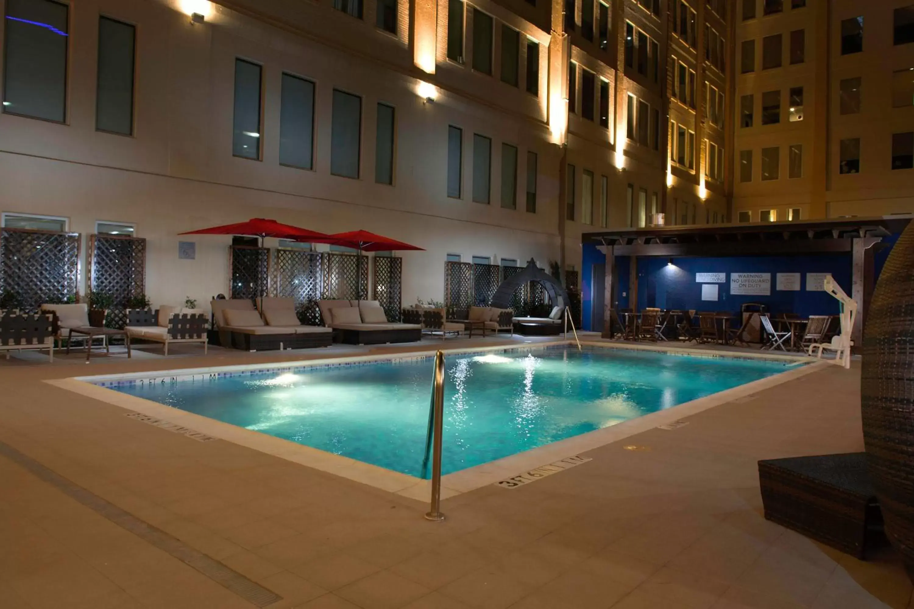 Swimming Pool in TownePlace Suites by Marriott Dallas Downtown