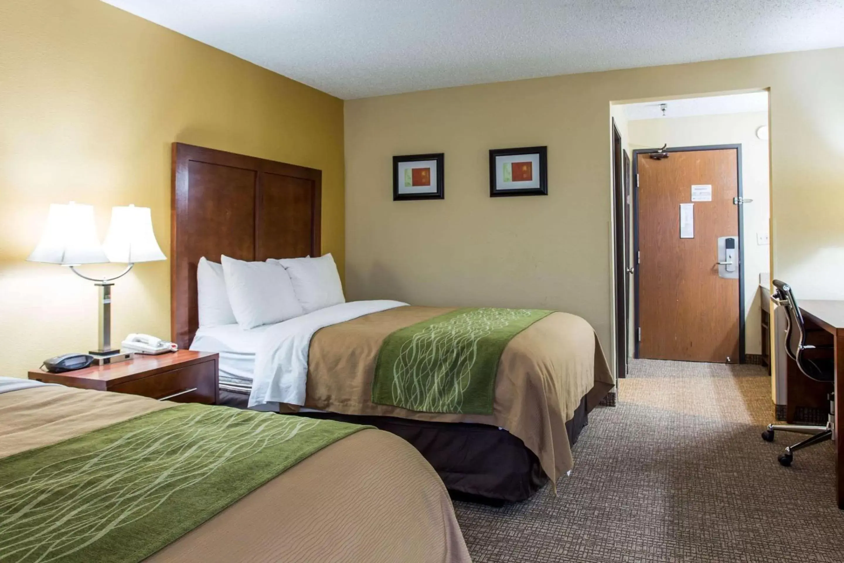 Photo of the whole room, Bed in Comfort Inn Columbia -Bush River