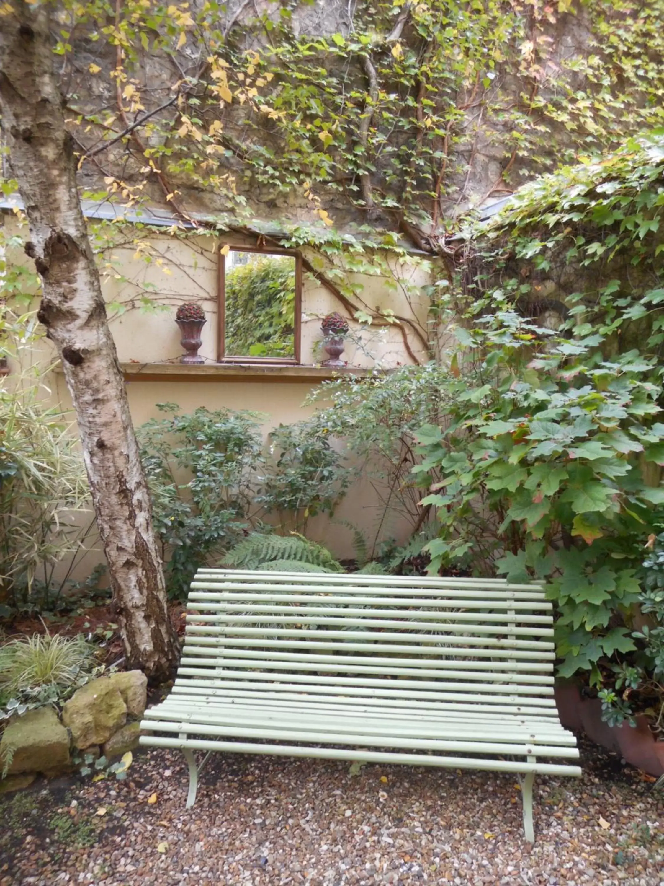 Garden in Hôtel de l'Avre