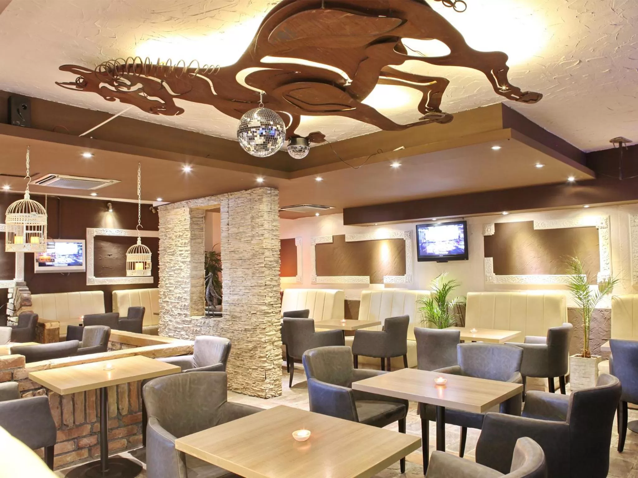 Lounge or bar in Design Hotel Mr President