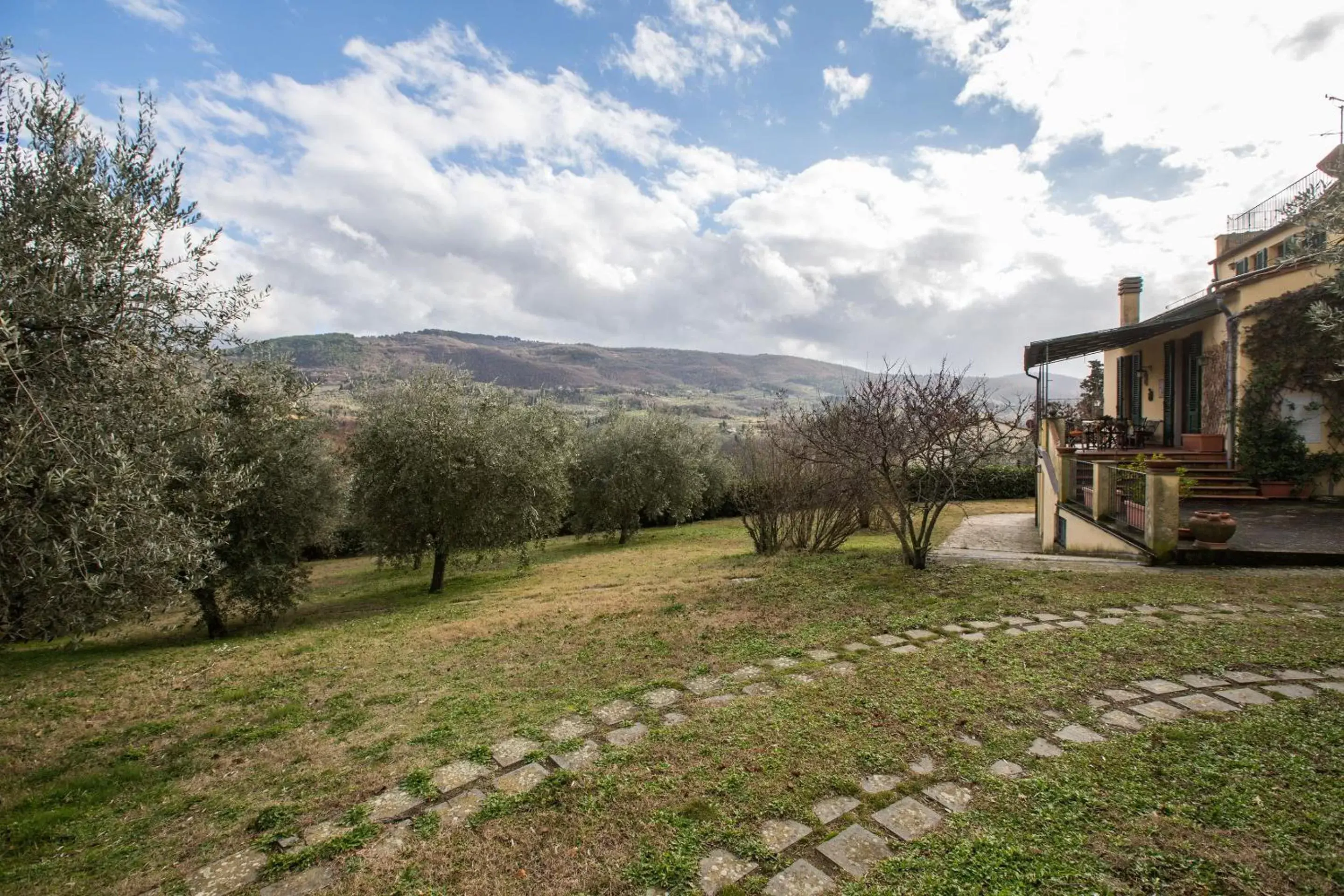 Garden in Independent loft on Florence's hills