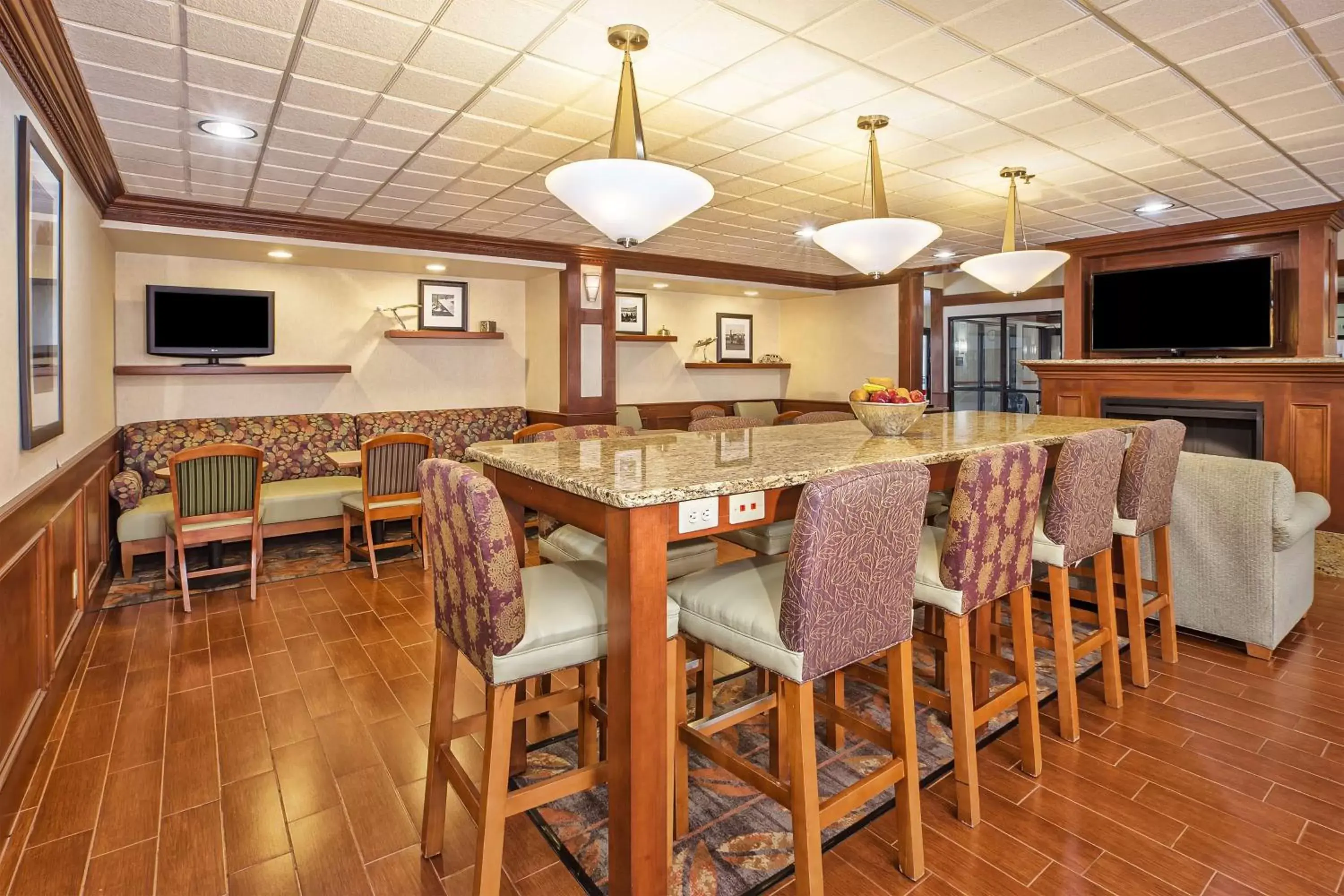 Dining area, Restaurant/Places to Eat in Hampton Inn Detroit/Belleville-Airport Area