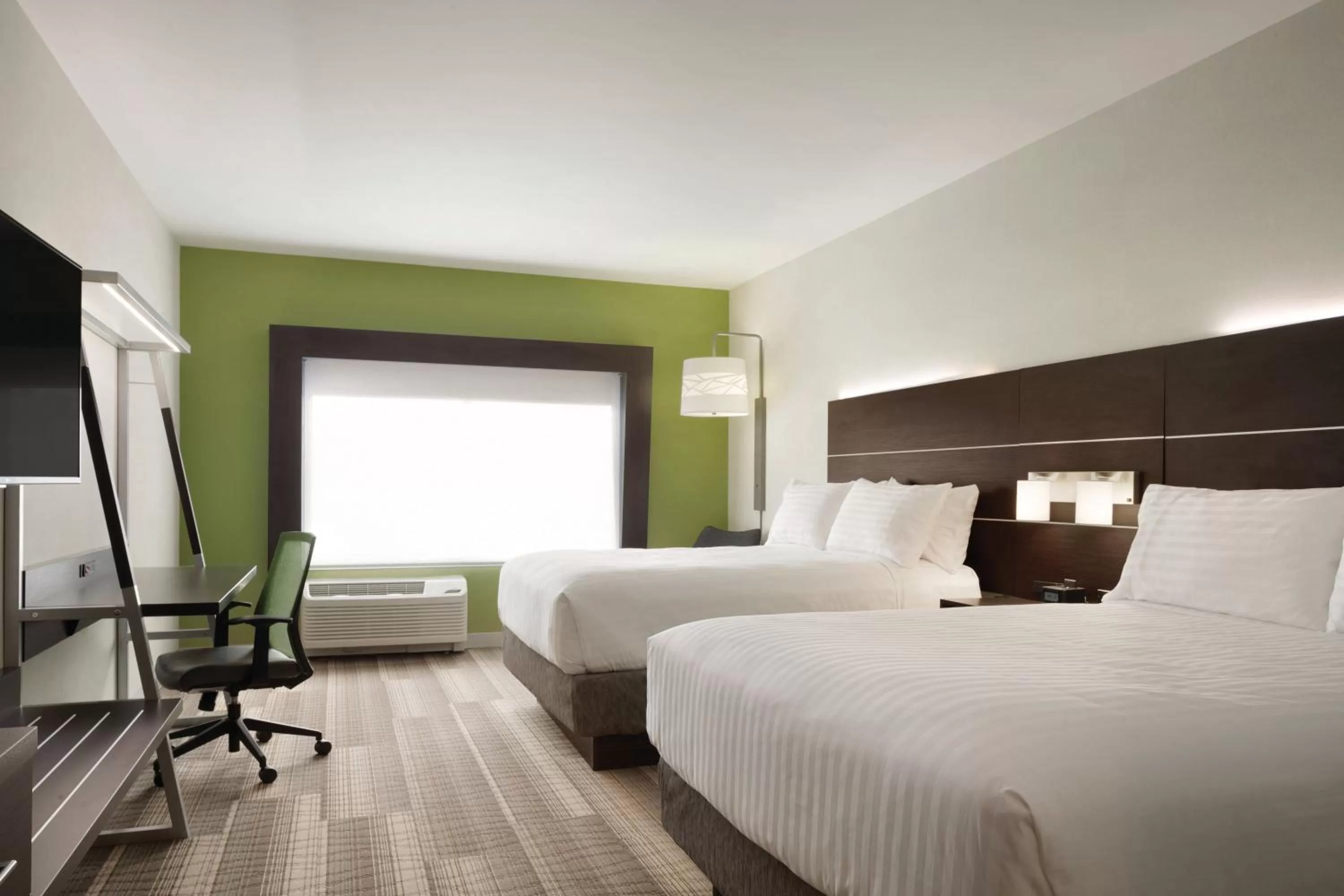 Photo of the whole room, Bed in Holiday Inn Express Atlanta SW - Newnan by IHG
