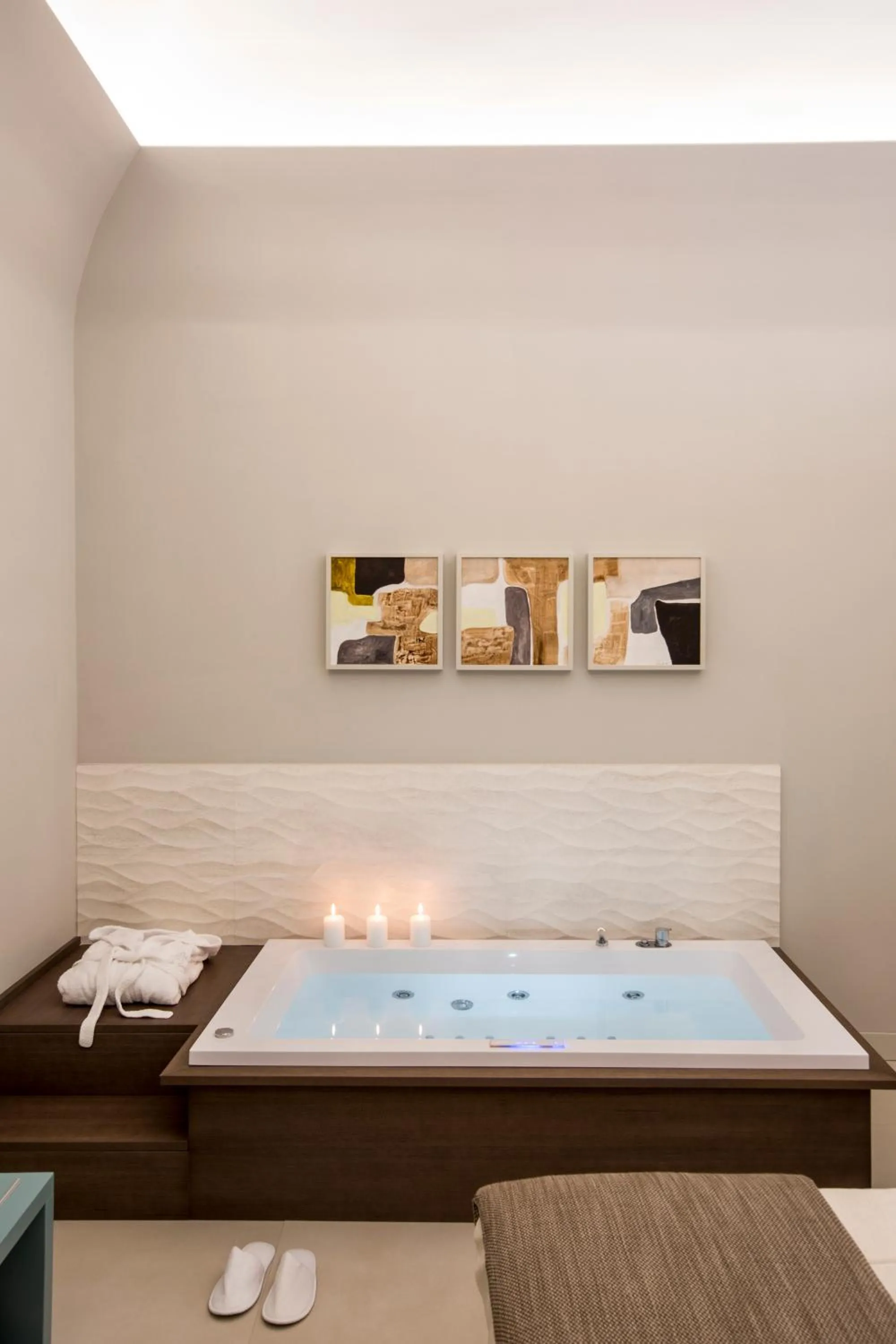 Hot Tub, Bed in Villa Gervasio Rooms