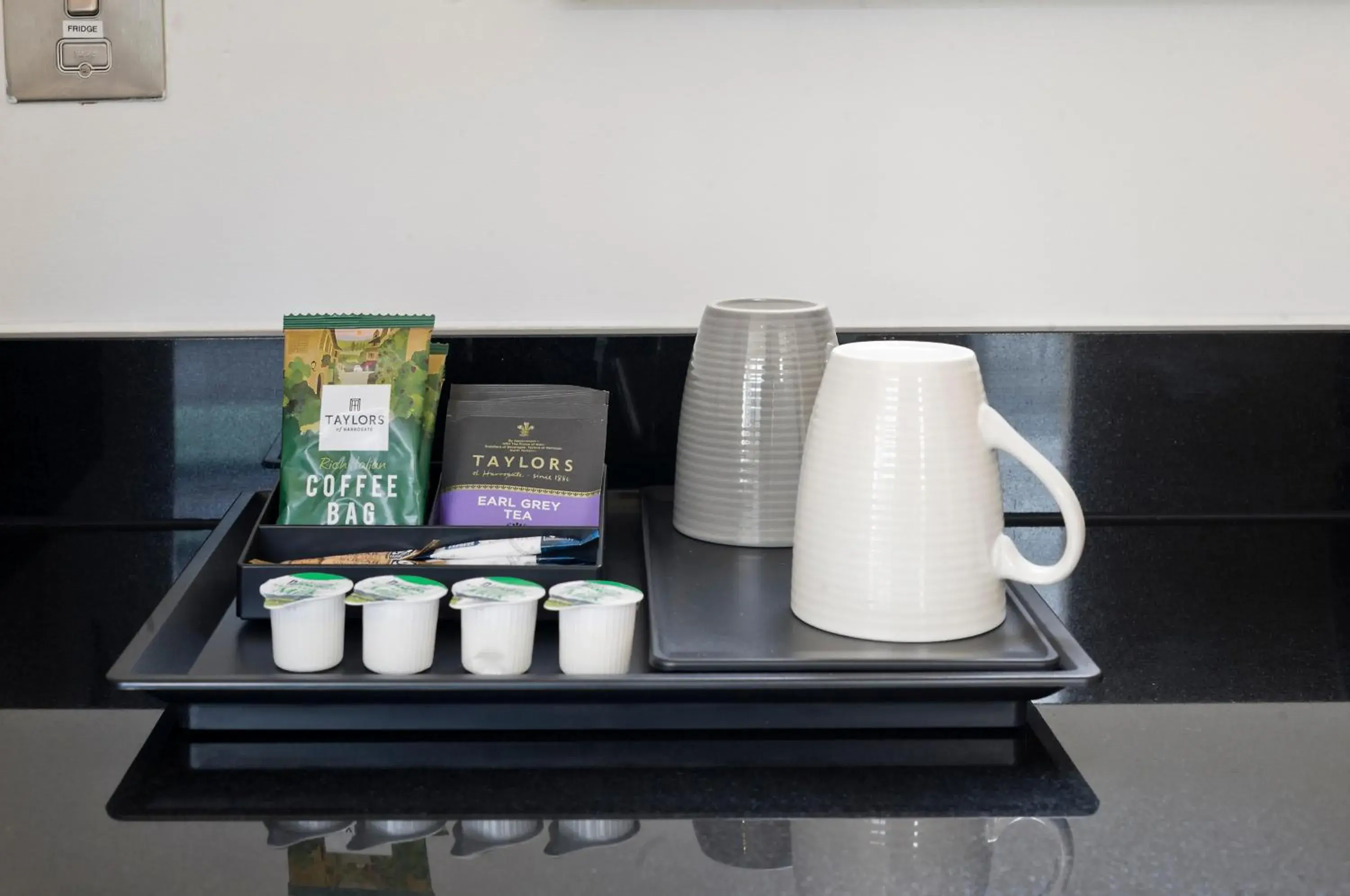 Coffee/Tea Facilities in Red Lion Court by City2Stay