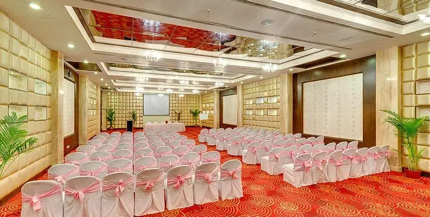 Banquet/Function facilities, Banquet Facilities in Hotel Hindusthan International, Varanasi