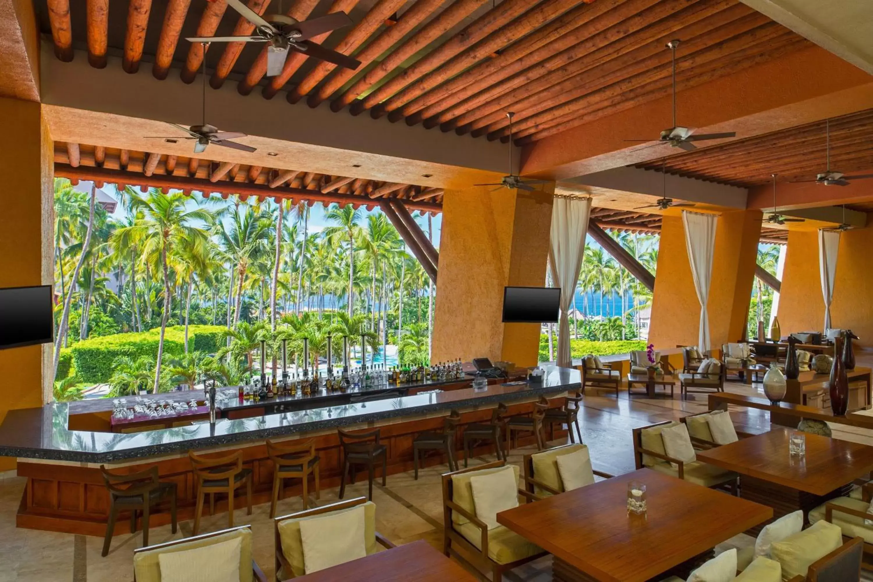 Lobby or reception, Restaurant/Places to Eat in The Westin Resort & Spa, Puerto Vallarta