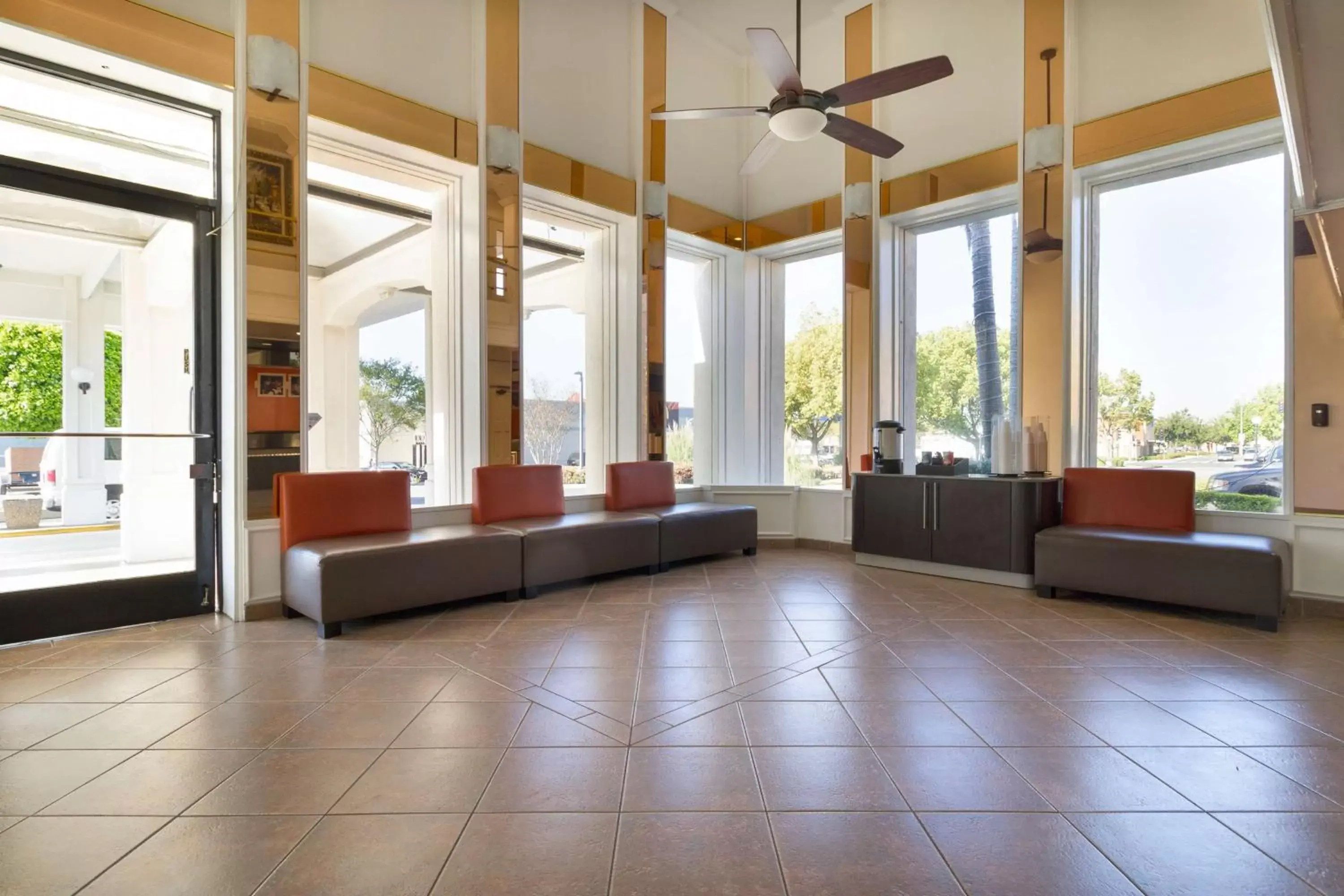 Lobby or reception in Motel 6-Claremont, CA Lobby or reception in Motel 6-Claremont, CA