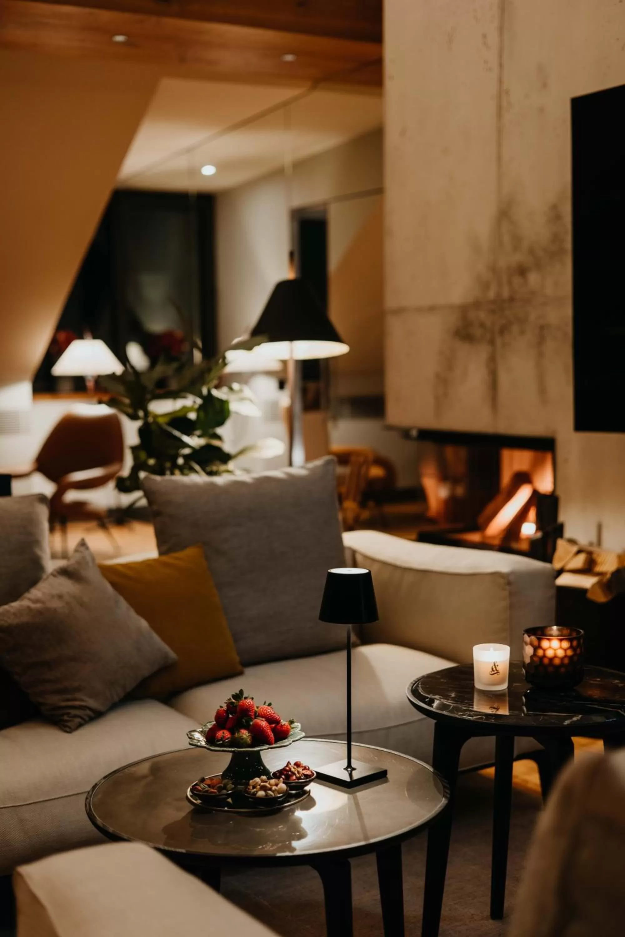 Living room in DO & CO Hotel München