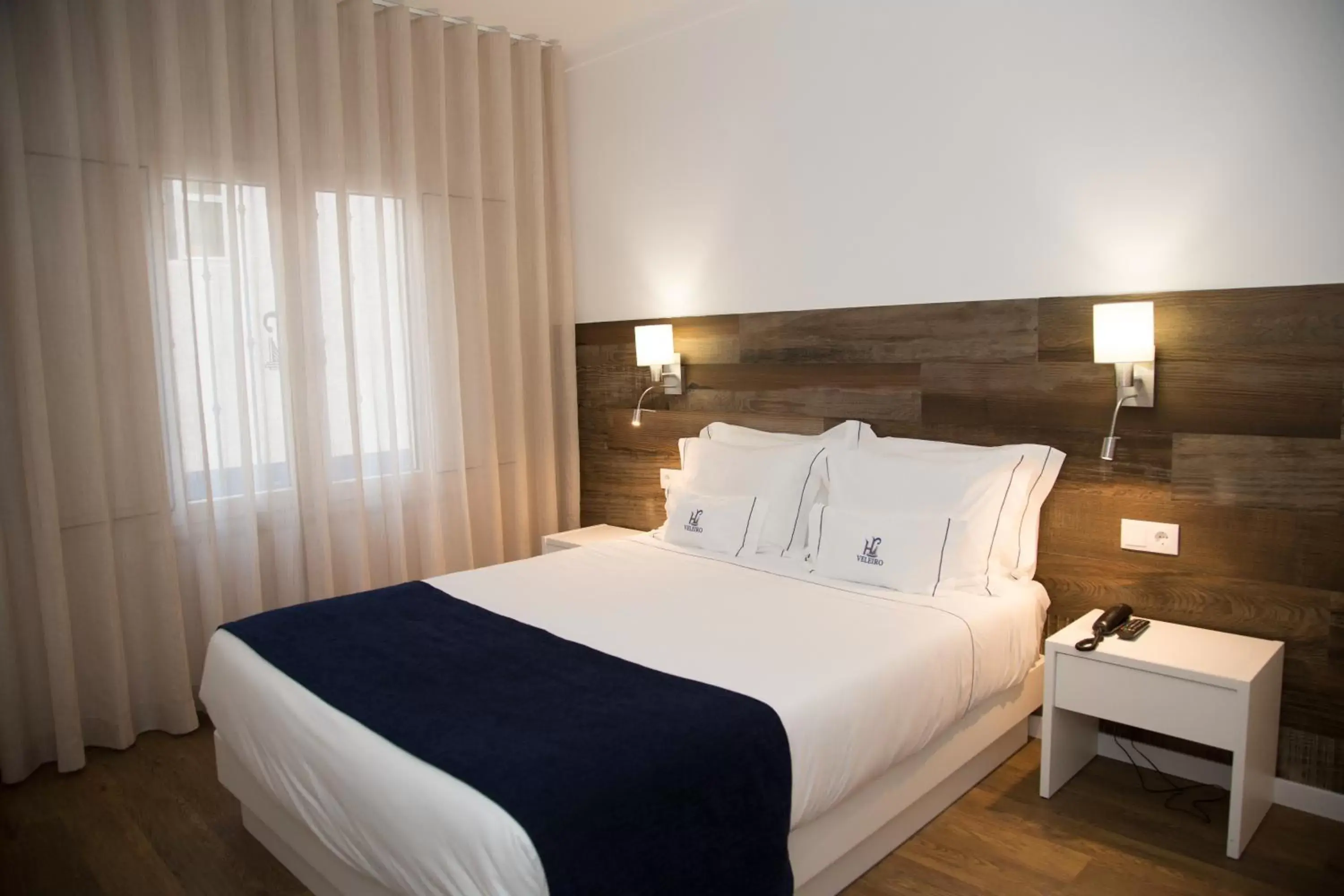 Bed in Hotel Veleiro