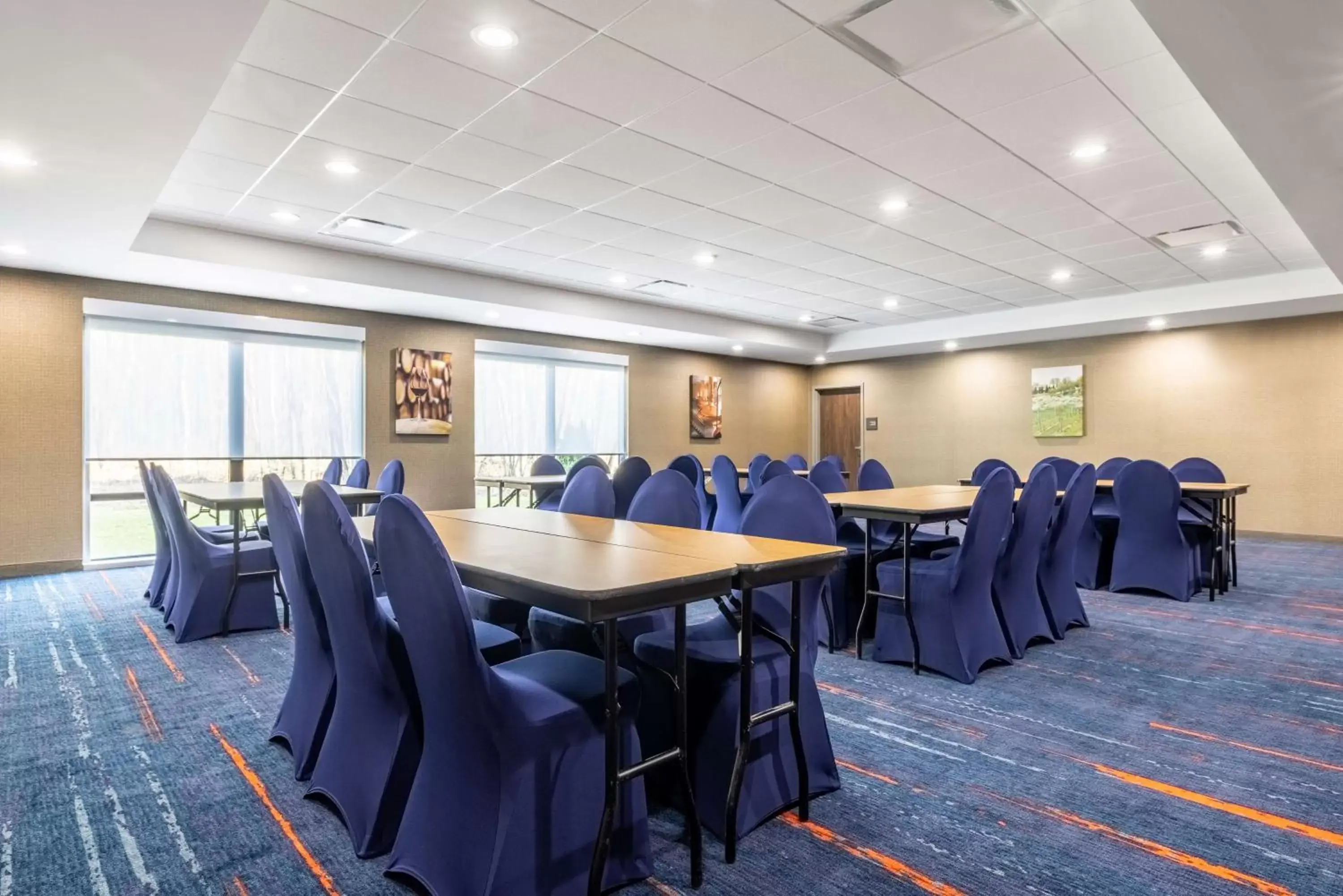 Meeting/conference room in Hampton Inn & Suites Benton Harbor, MI