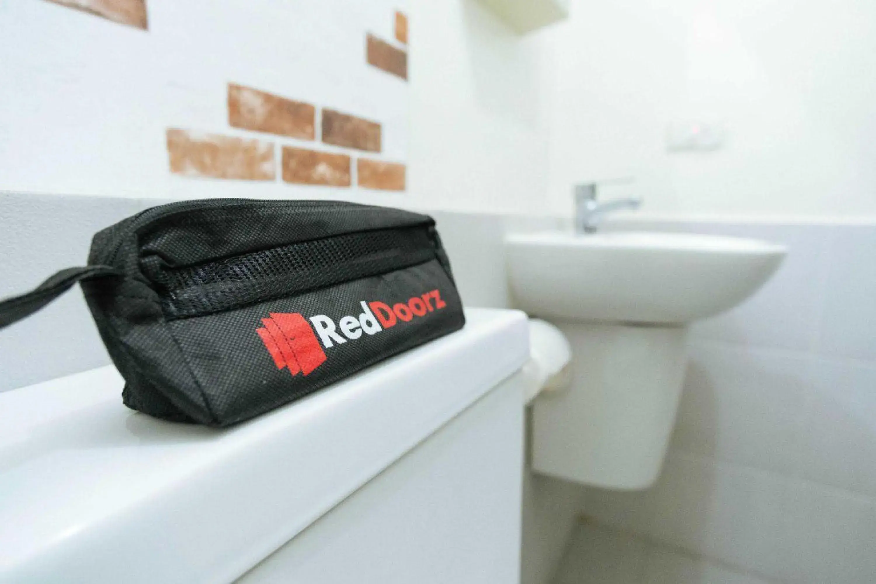 Bathroom in RedDoorz Plus @ Jalan Damai 2