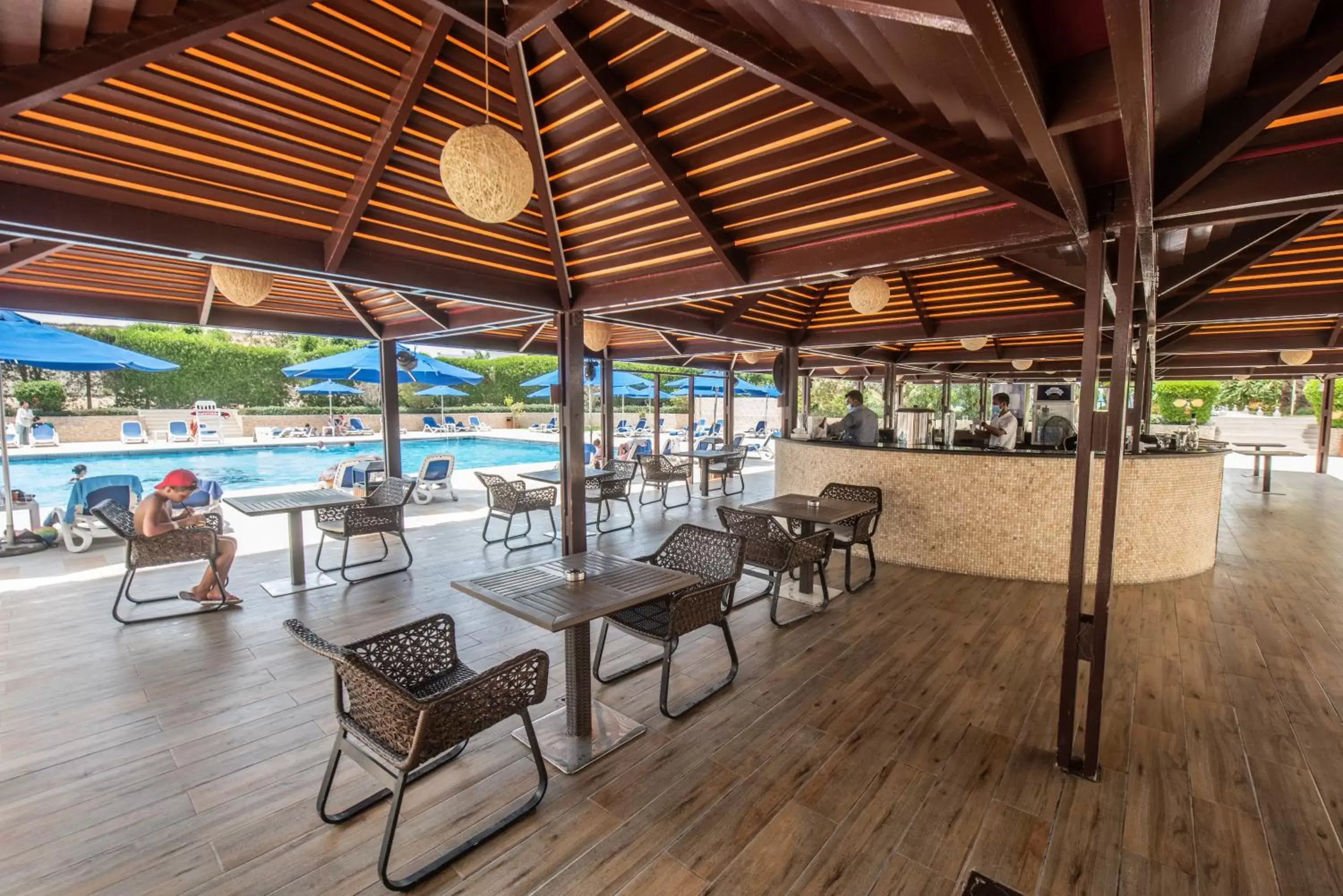 Restaurant/places to eat in BM Beach Hotel Restaurant/places to eat in BM Beach Hotel