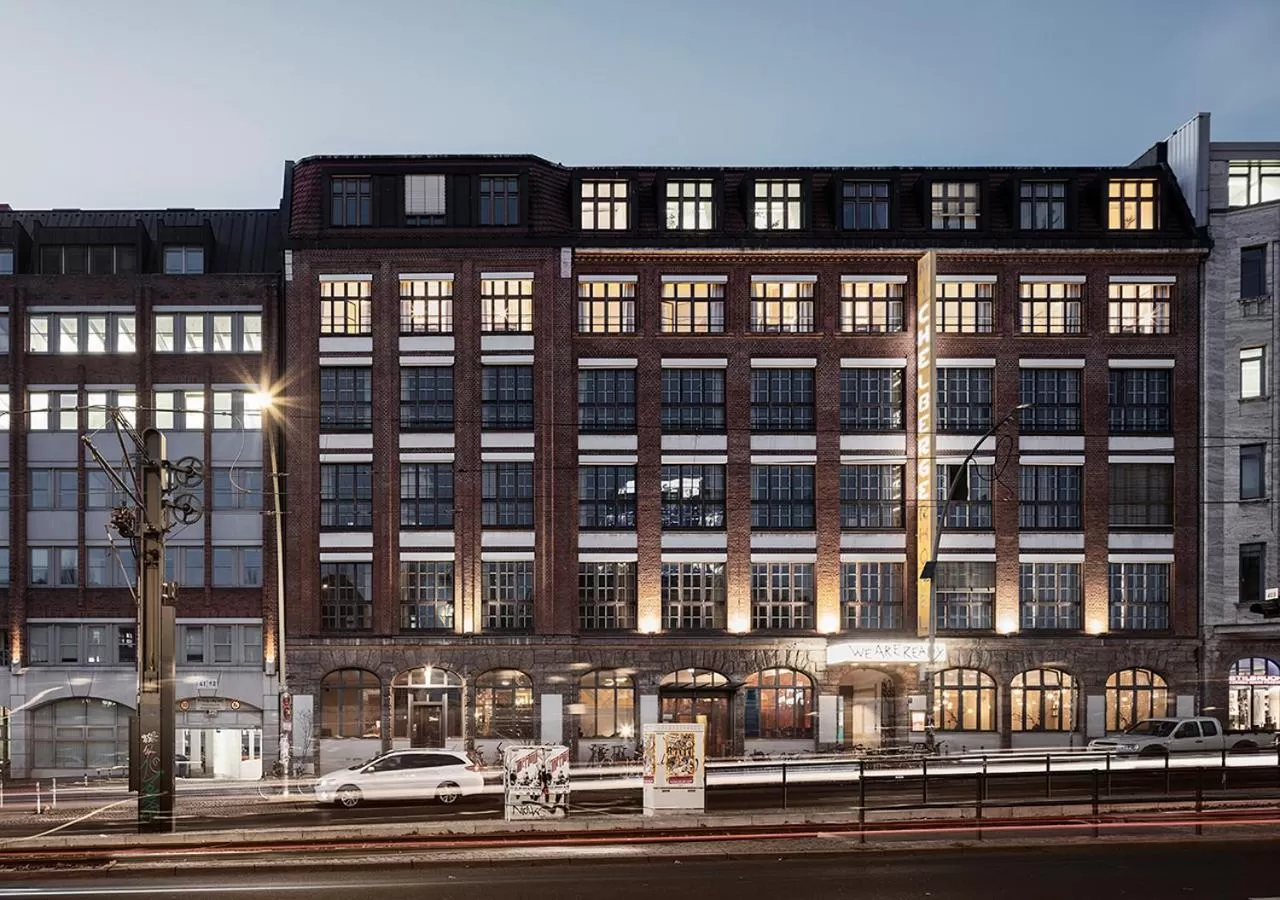 Facade/entrance in Michelberger Hotel