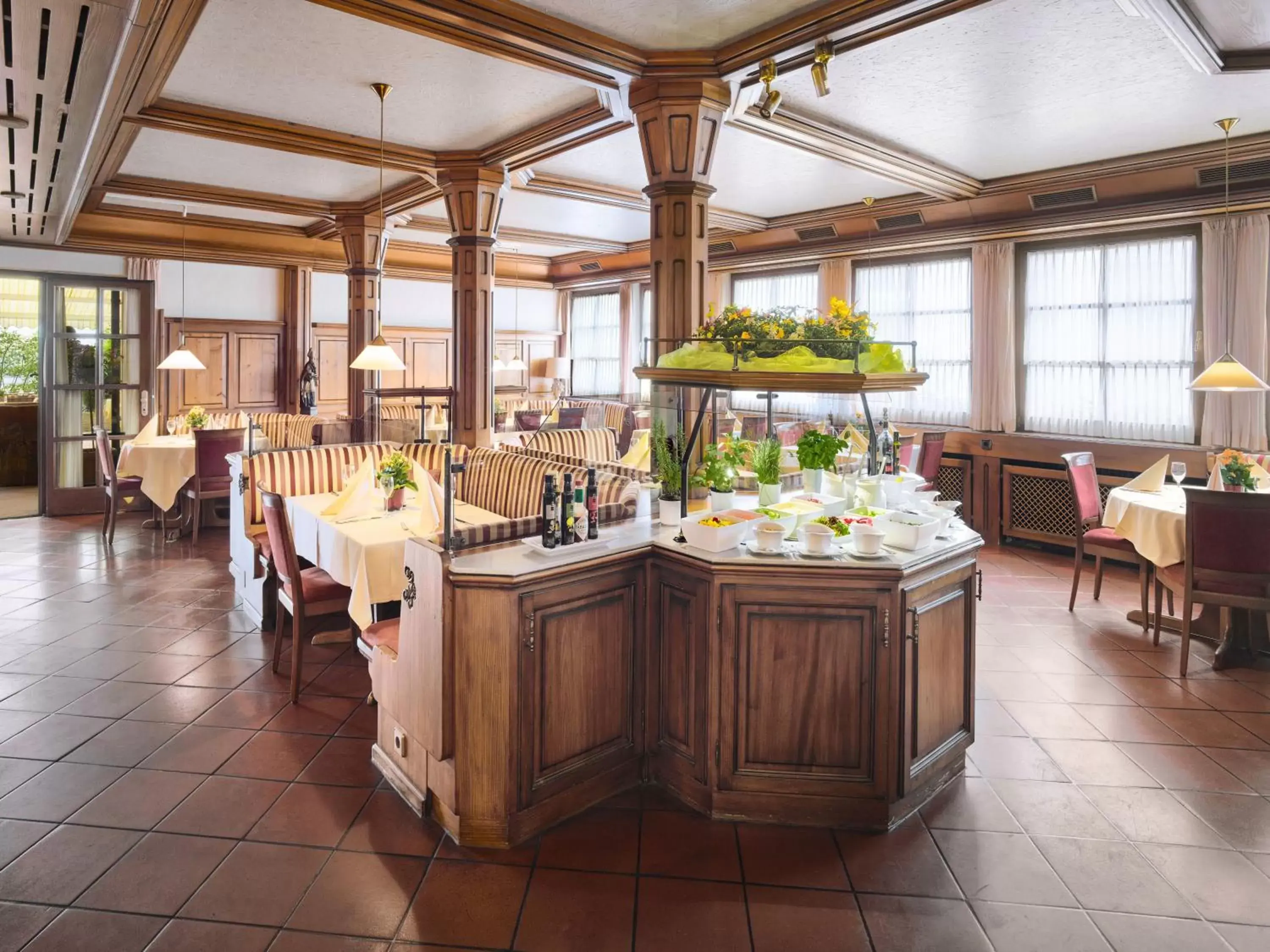 Restaurant/places to eat in Hirsch Hotel Restaurant/places to eat in Hirsch Hotel