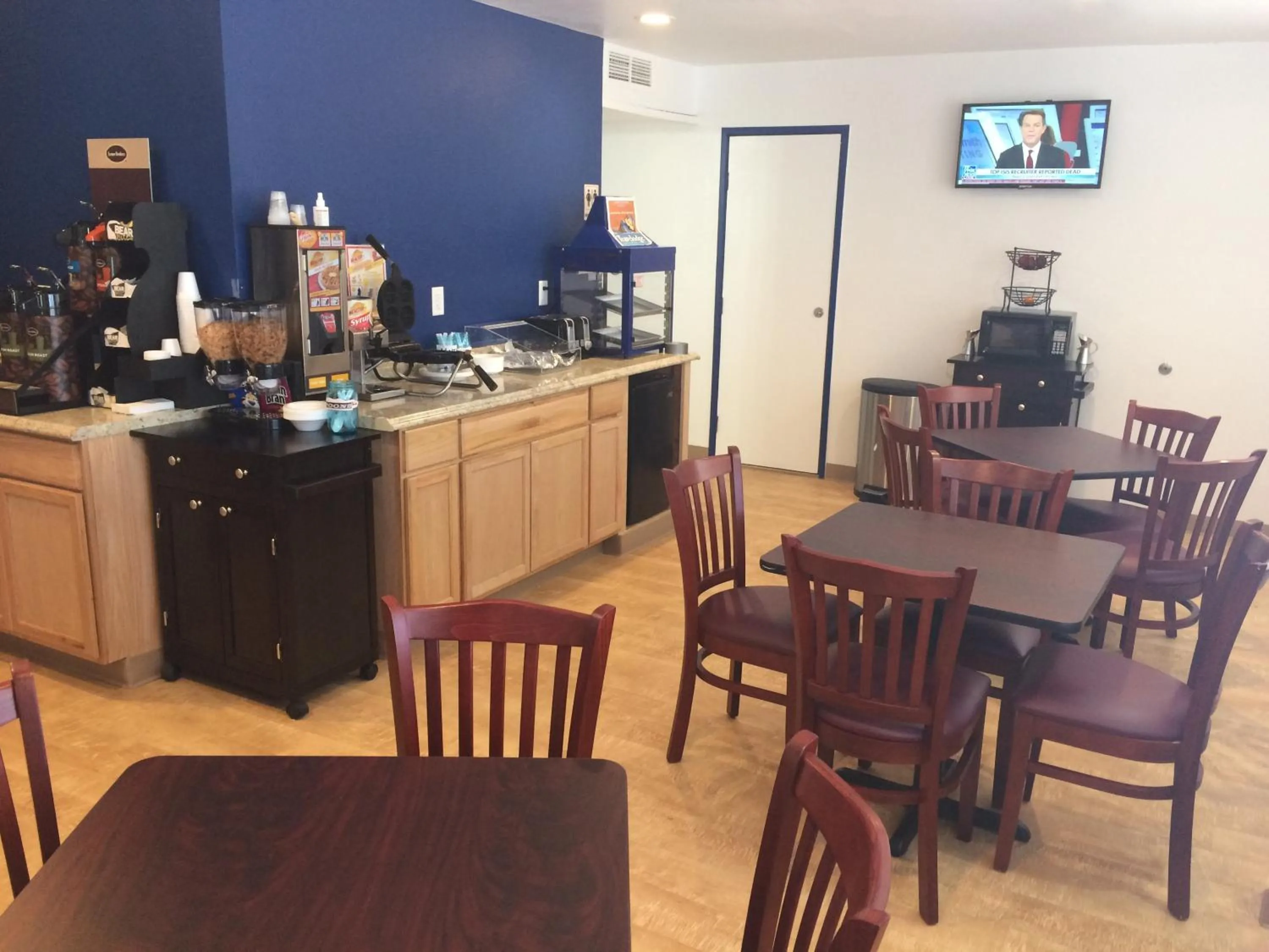 Continental breakfast in Travelodge by Wyndham Raton