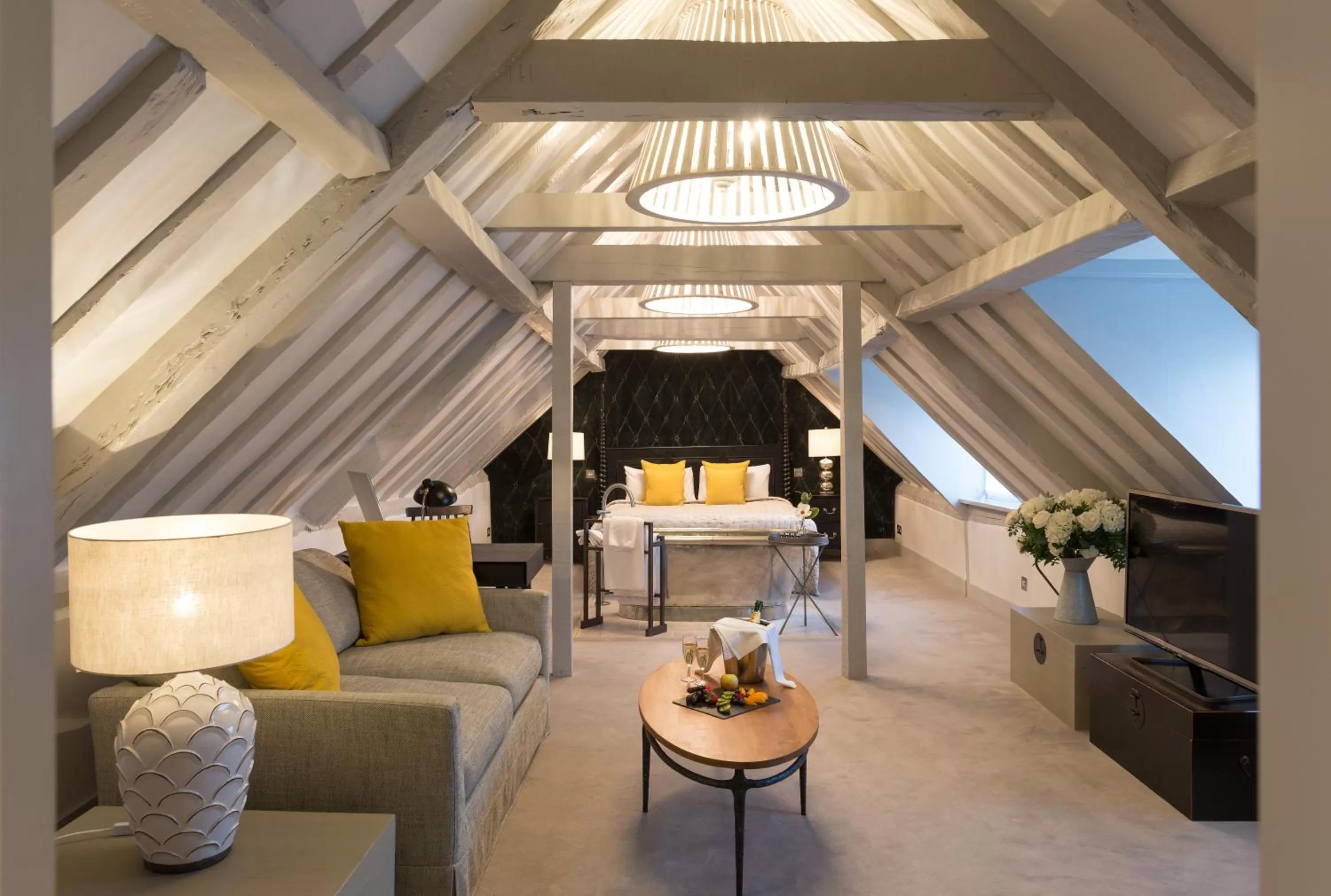 Living room in Best Western Red Lion Hotel