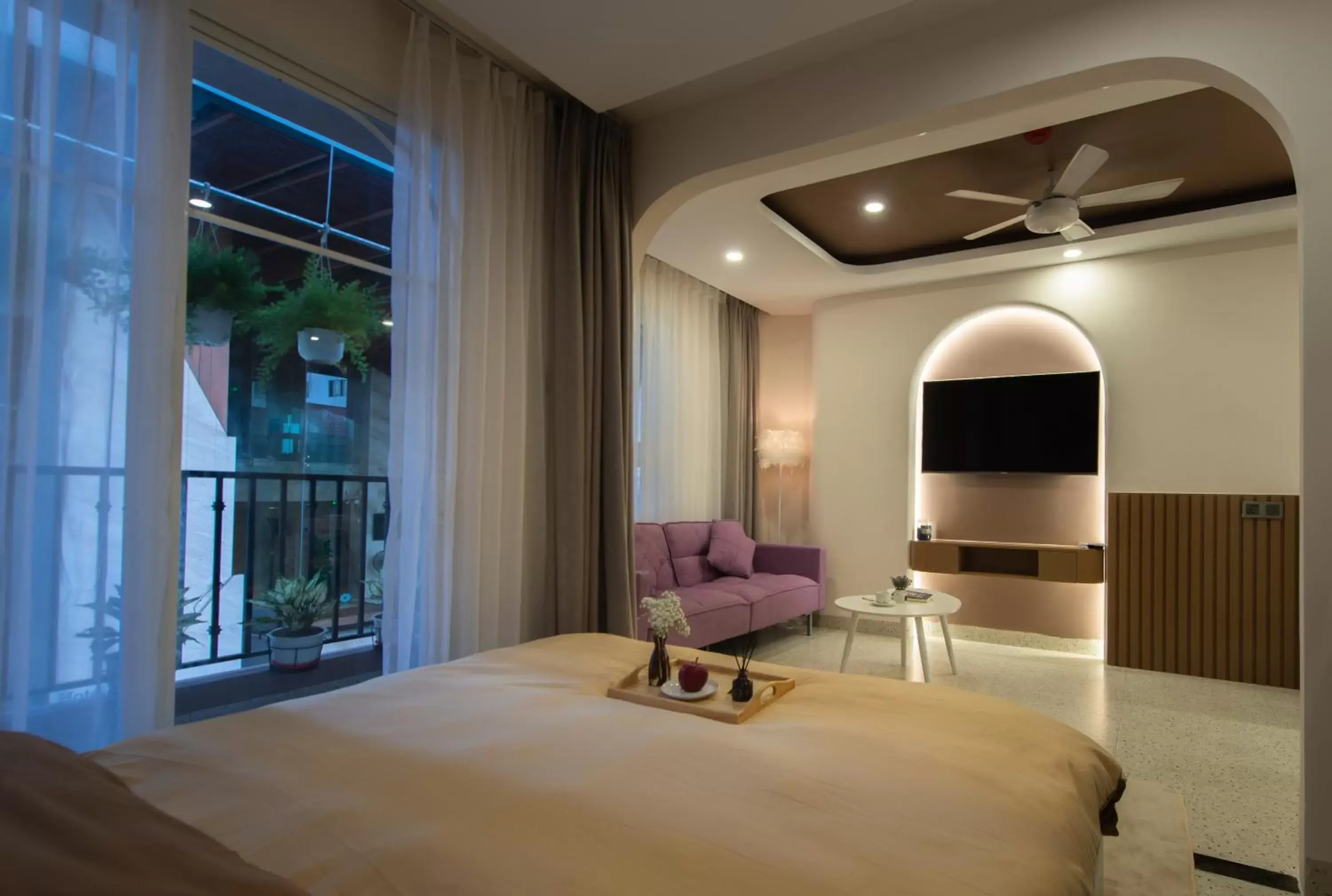 Communal lounge/ TV room in Pavillon Garden Hotel Nha Trang