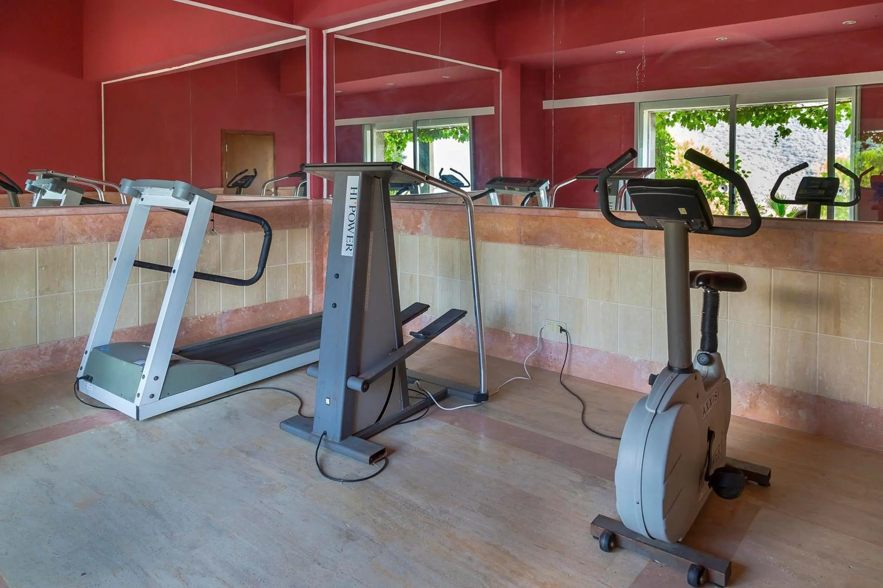 Fitness centre/facilities, Fitness Center/Facilities in Happy Hotel