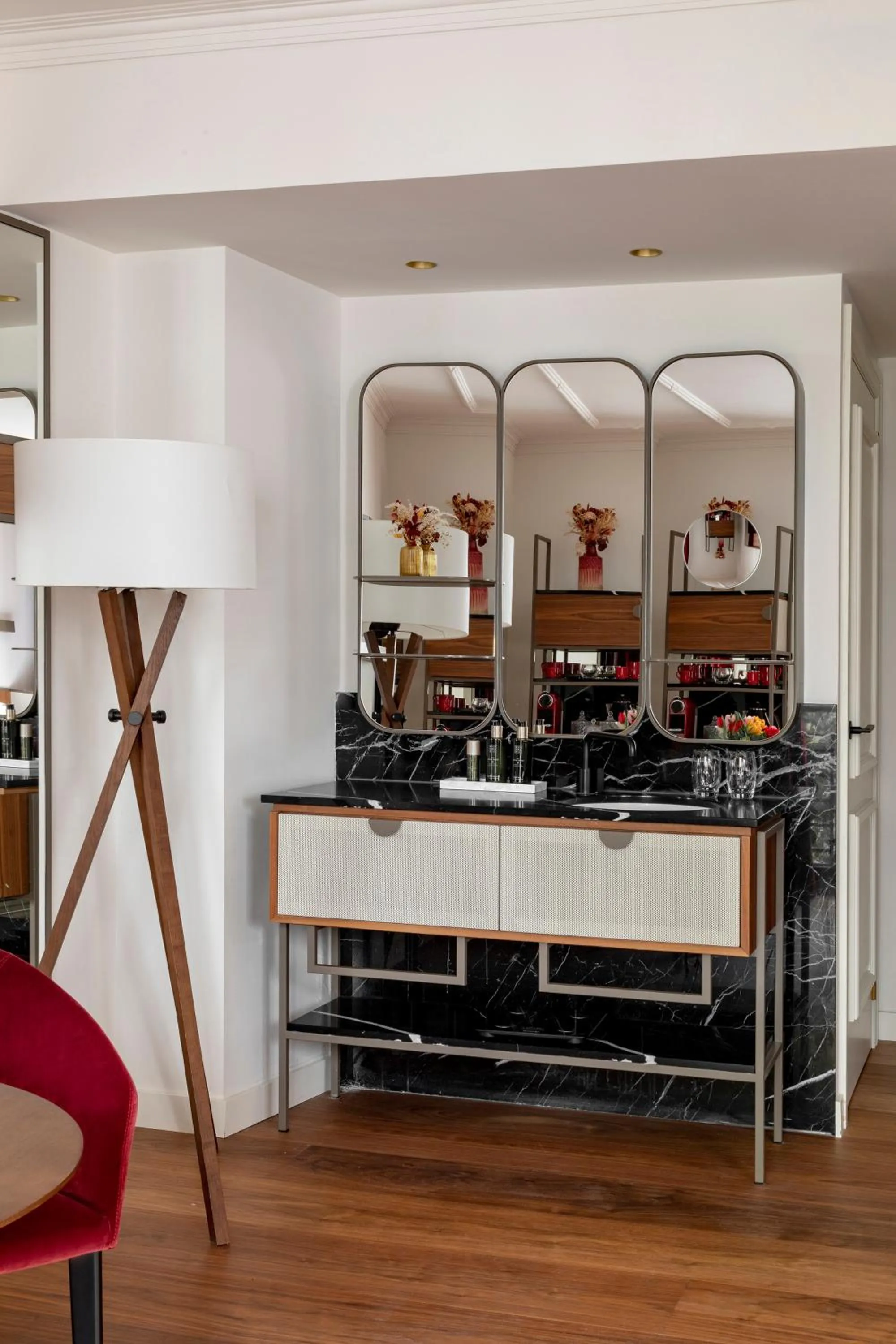 Toilet in Villa Marquis a Member of Melia Collection Tour Eiffel