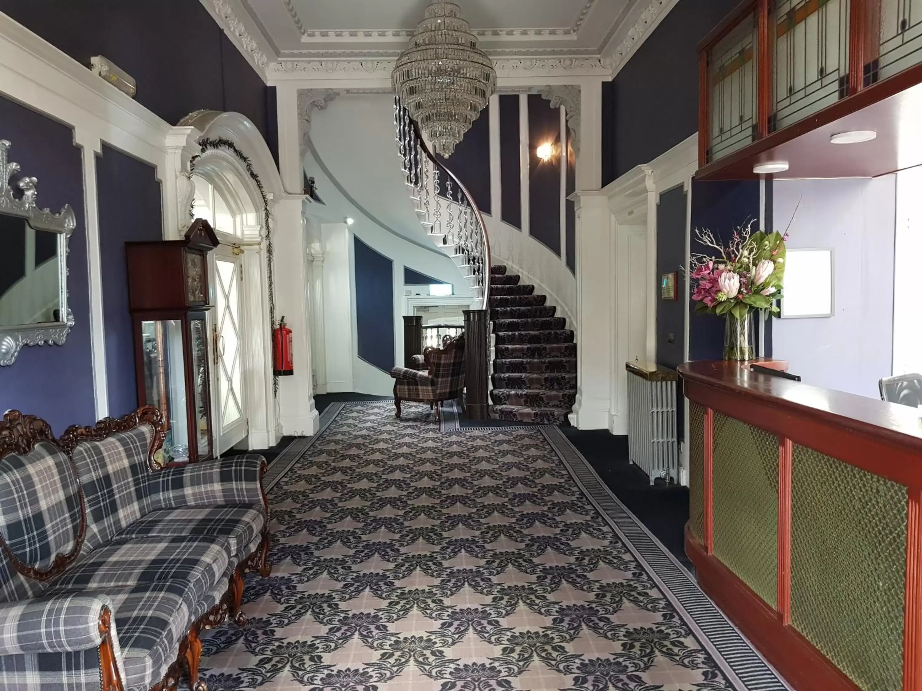 Seating area, Lobby/Reception in The Tontine Hotel