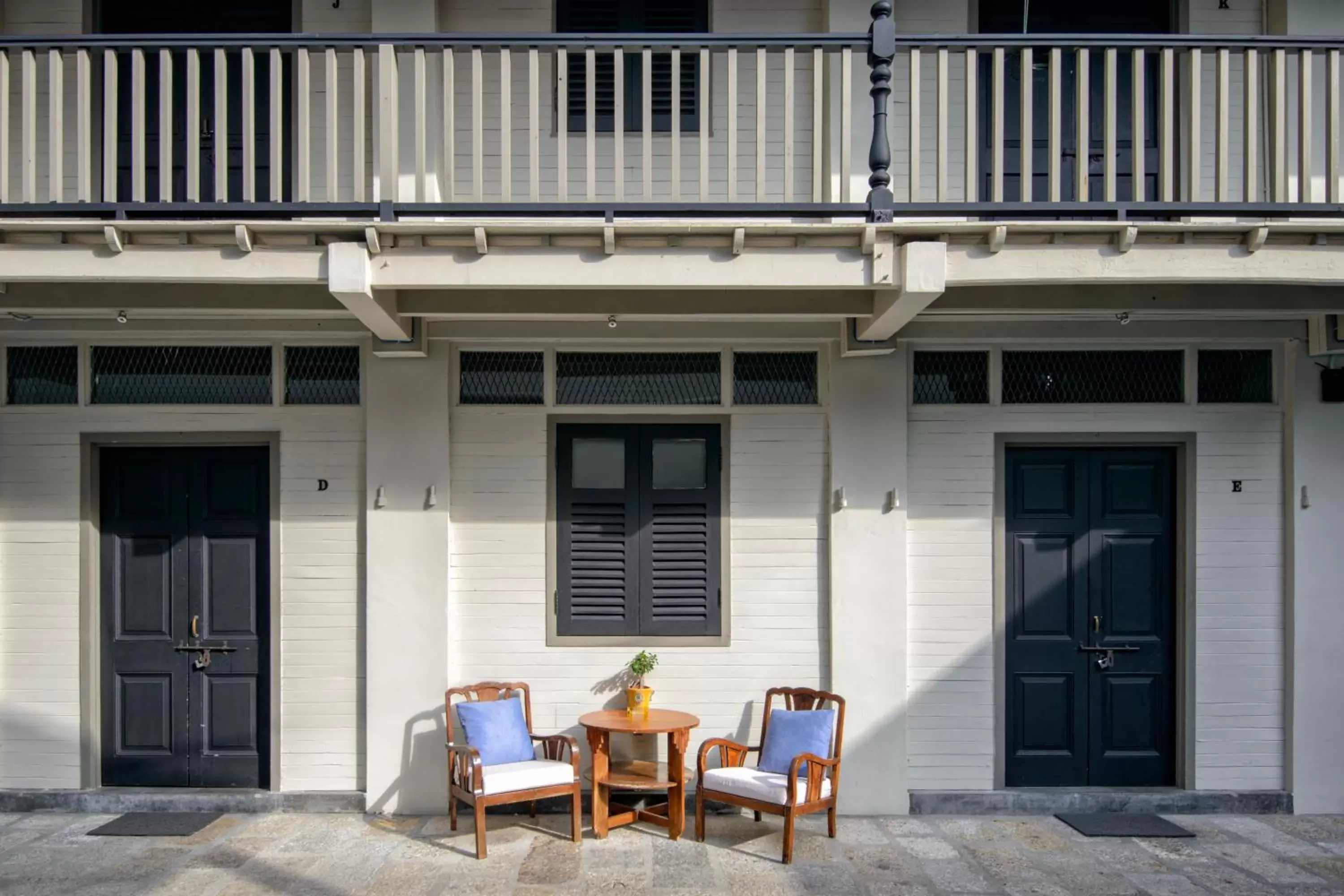 Property building in Noordin Mews