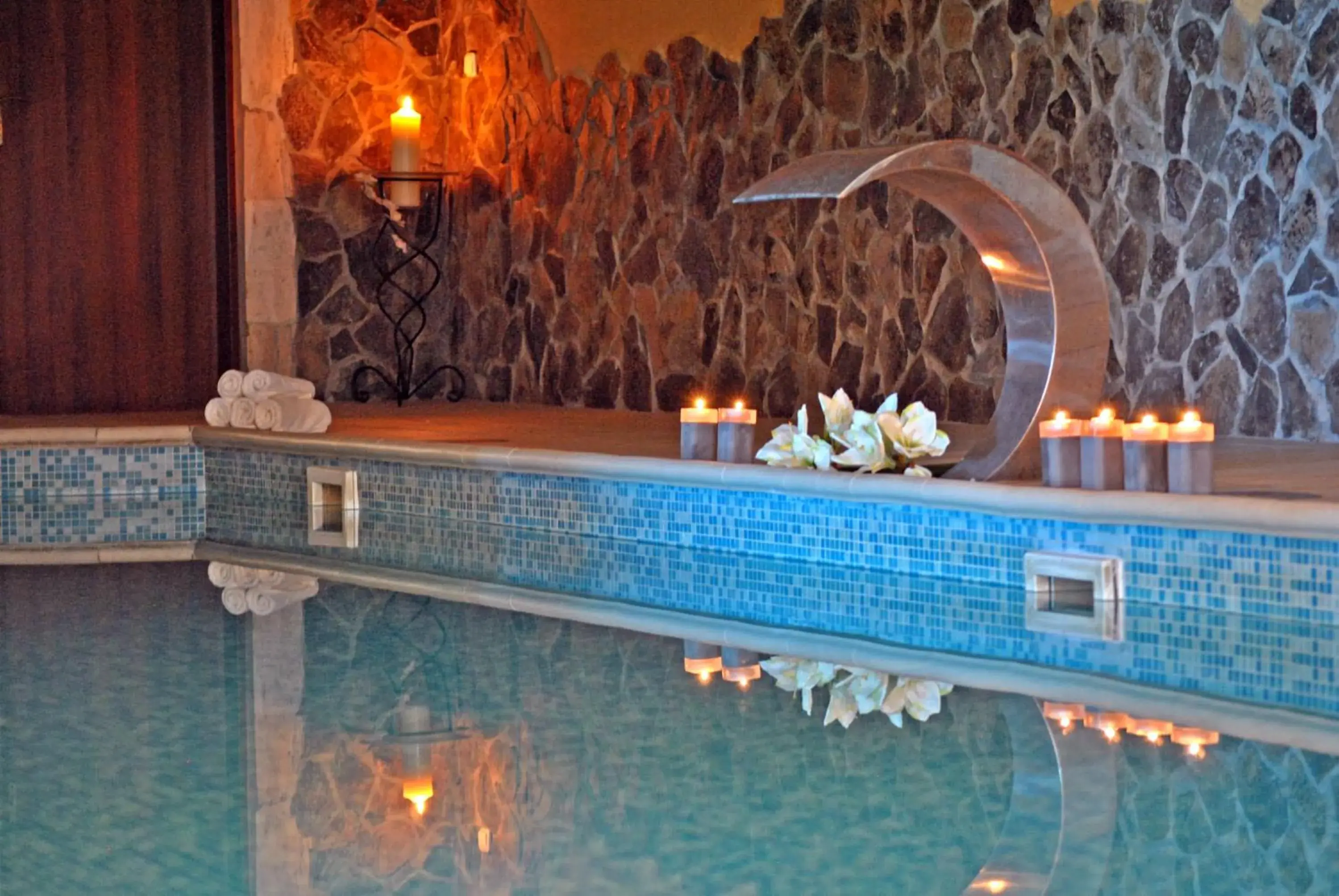 Spa and wellness centre/facilities, Swimming Pool in Hotel Dixon