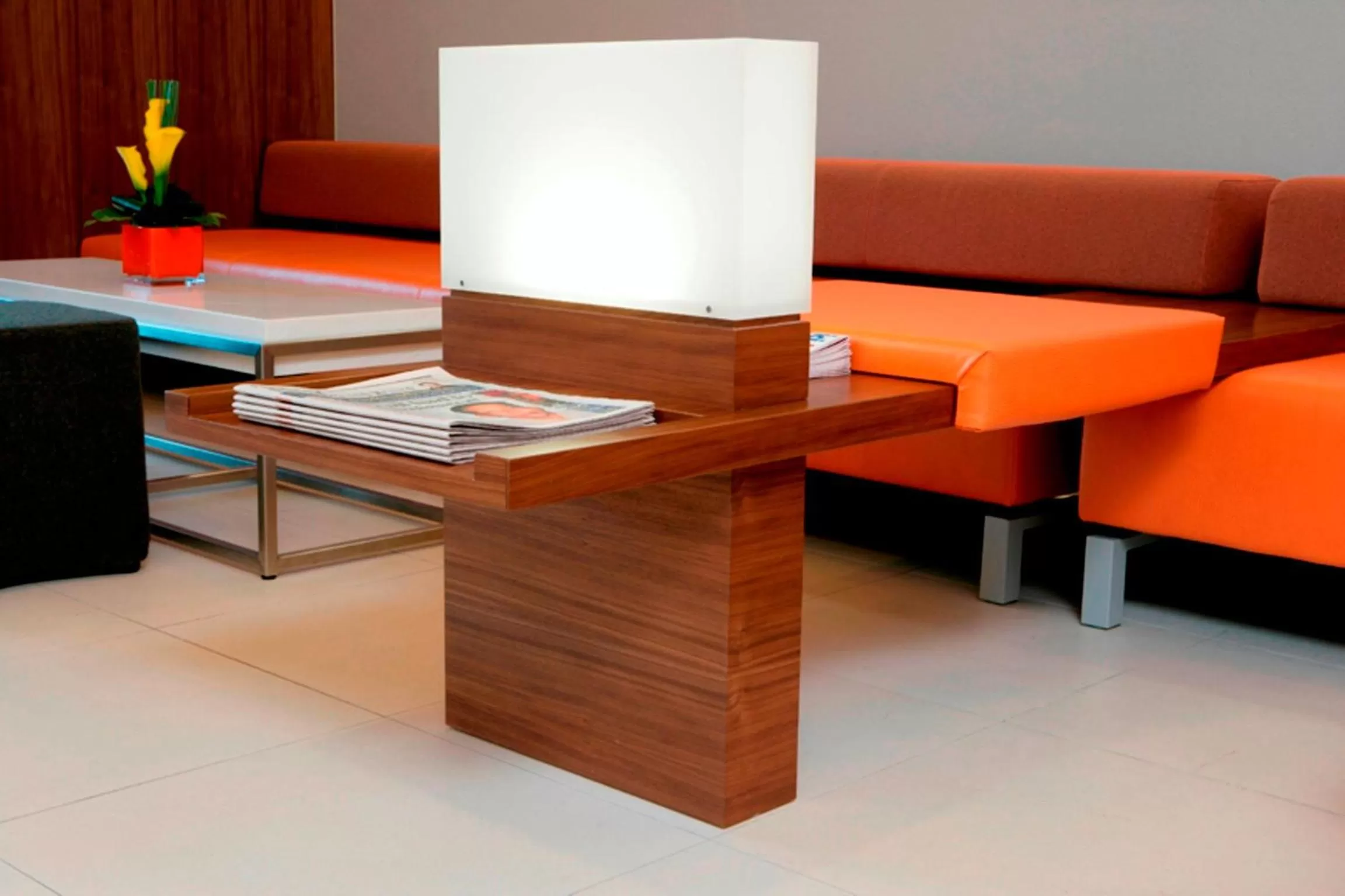 Communal lounge/ TV room in Novotel London Waterloo