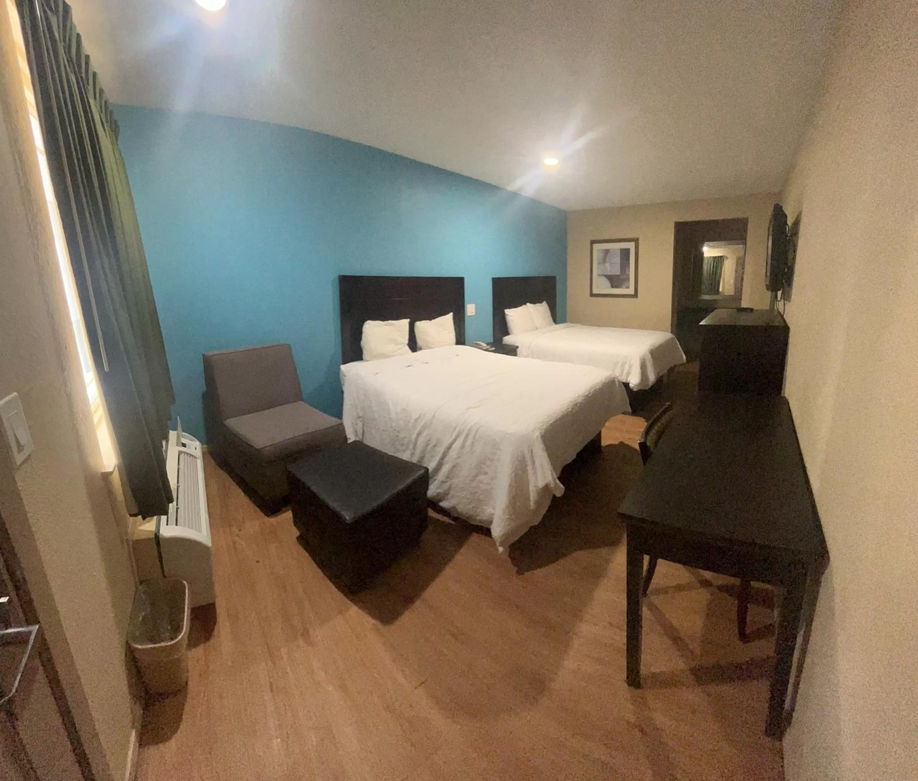 Bedroom in Blue Star inn