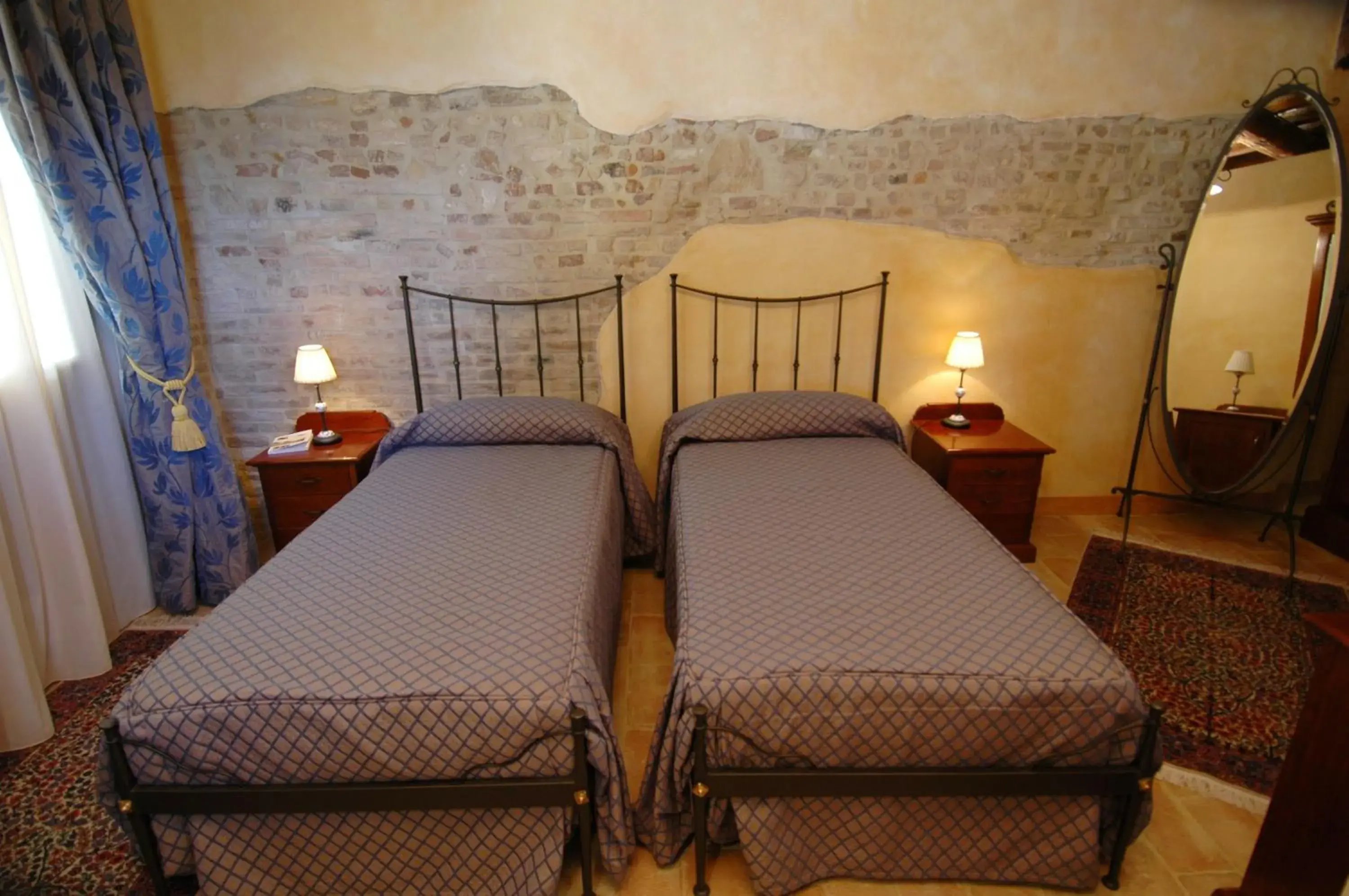 Bed in Castello Montegiove