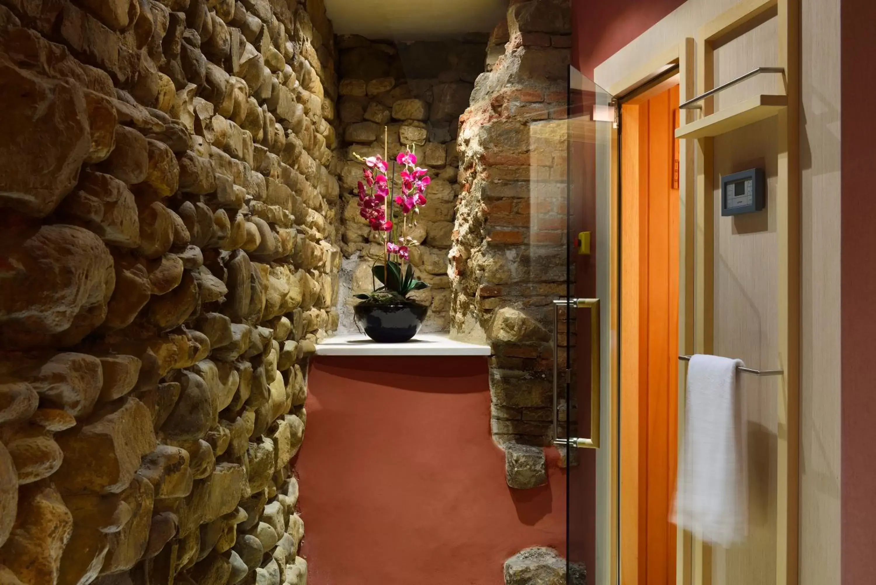 Sauna, Bathroom in Santa Maria Novella - WTB Hotels