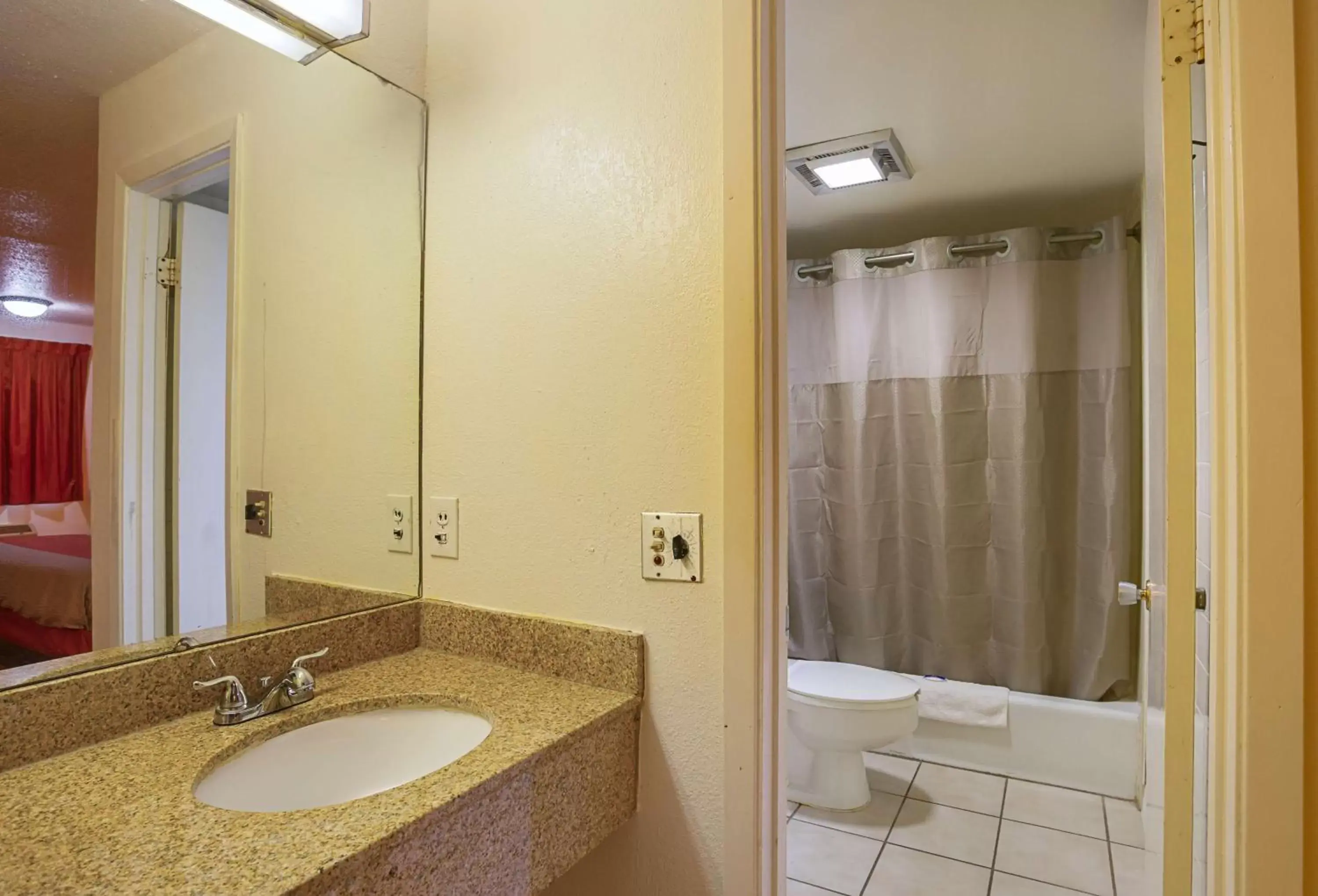 Toilet, Bathroom in Motel 6-Brinkley, AR
