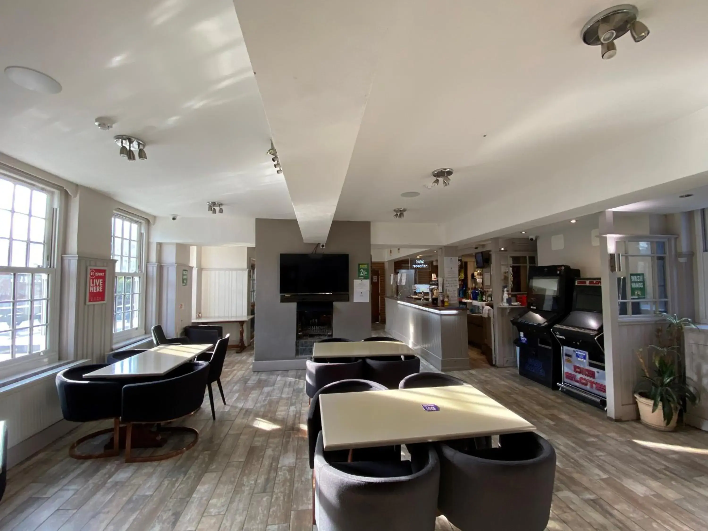 Lobby or reception in Wendover Arms Hotel