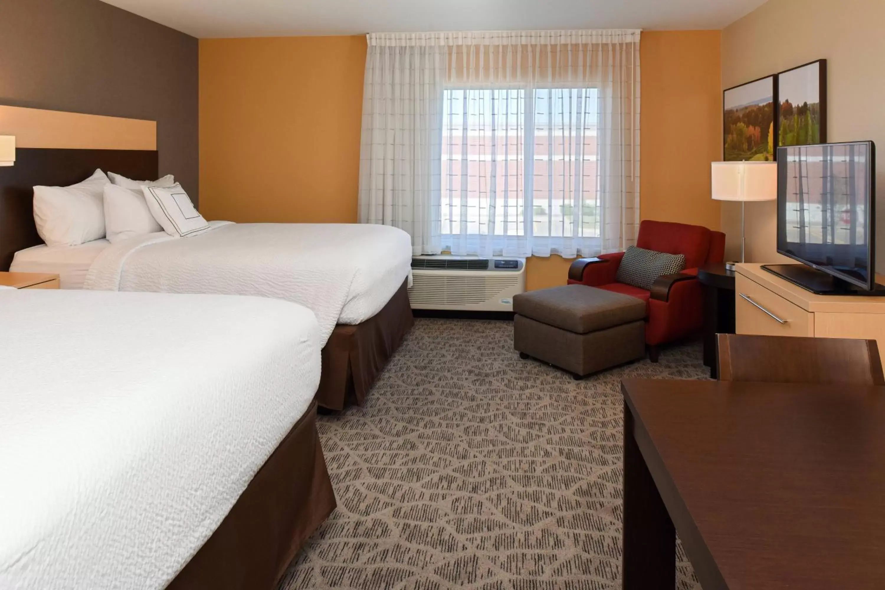 Photo of the whole room in TownePlace by Marriott Suites Detroit Auburn Hills