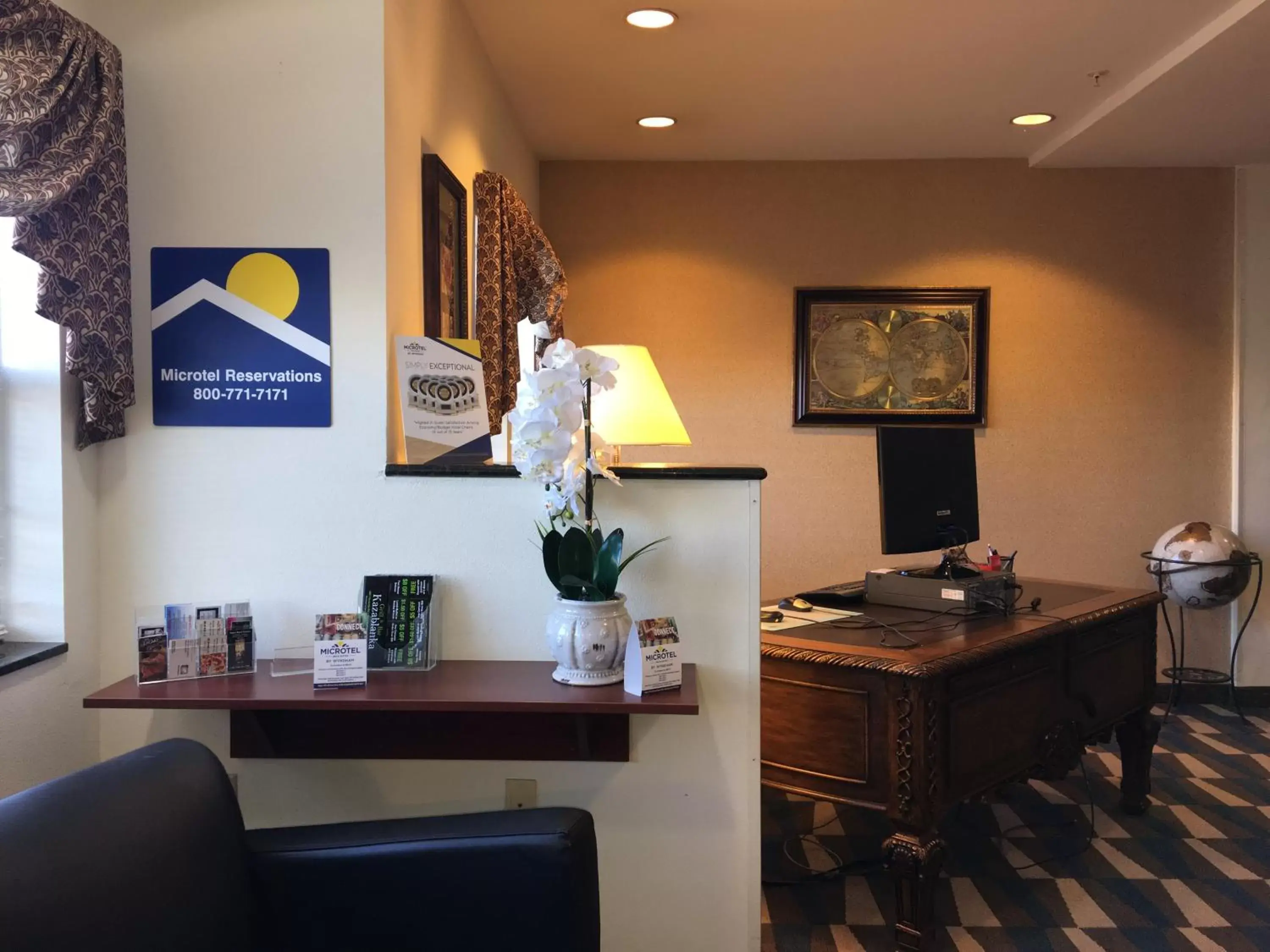 Business facilities in Microtel Inn & Suites by Wyndham Indianapolis Airport