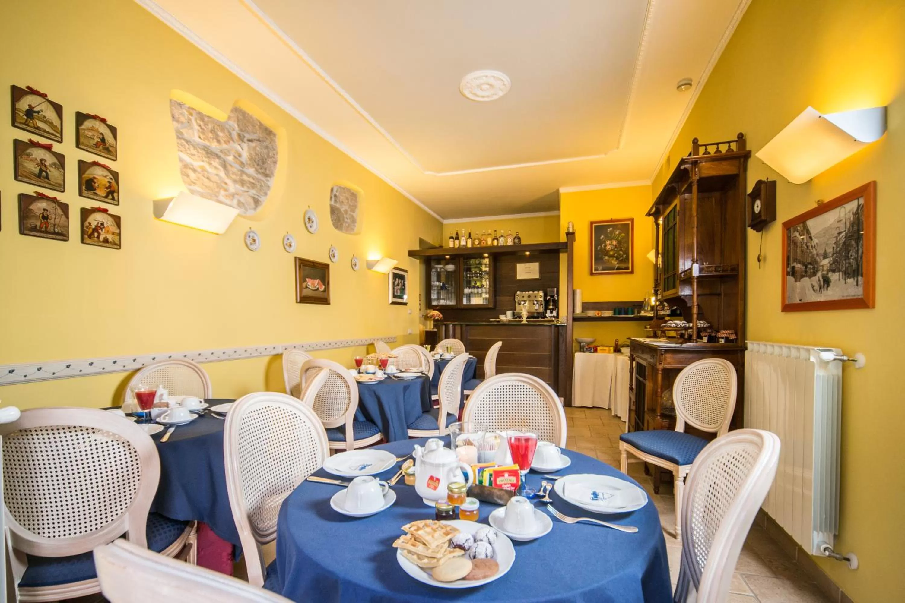 Lounge or bar in Hotel Il Tiglio