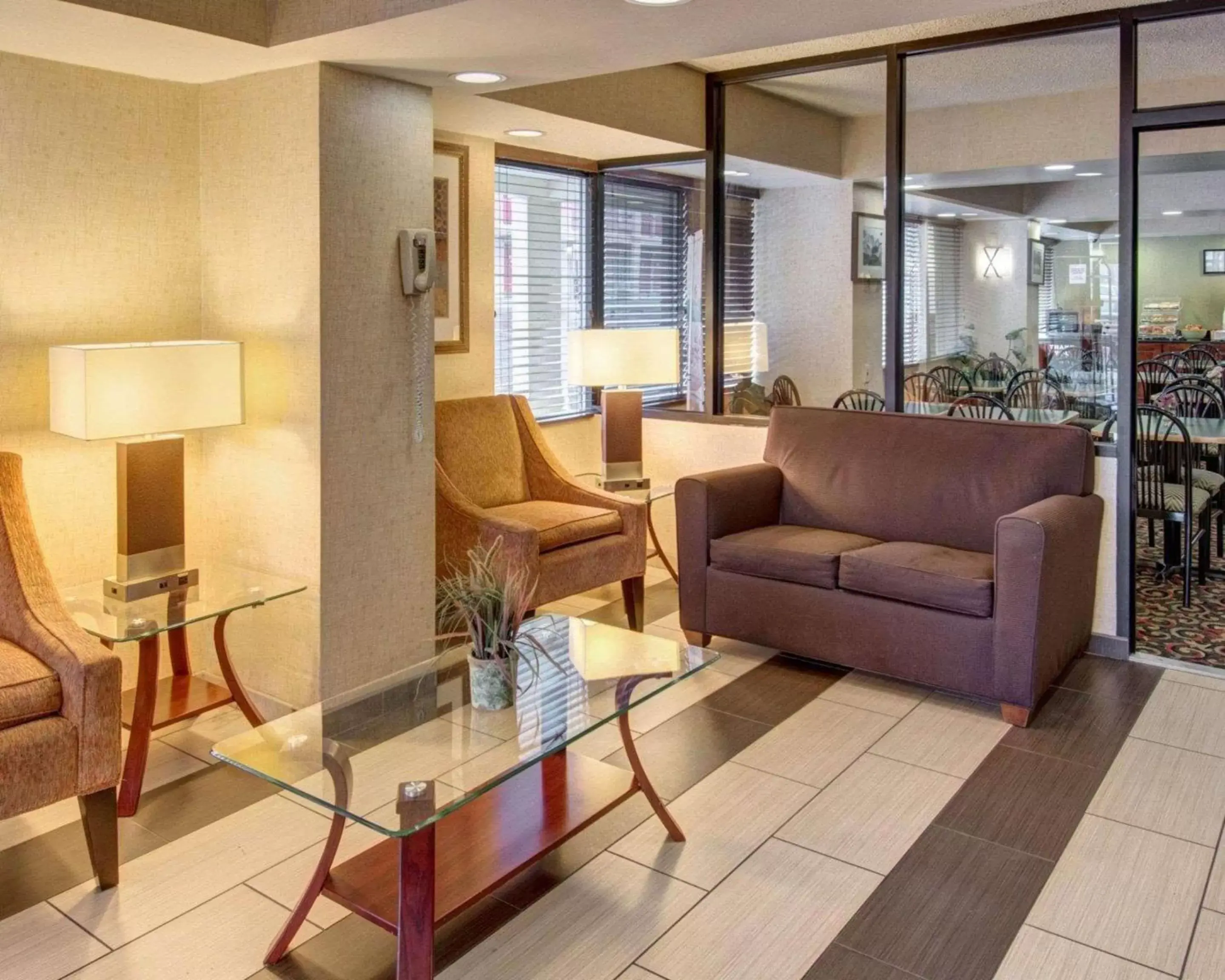 Lobby or reception, Seating Area in Quality Inn Takoma Park