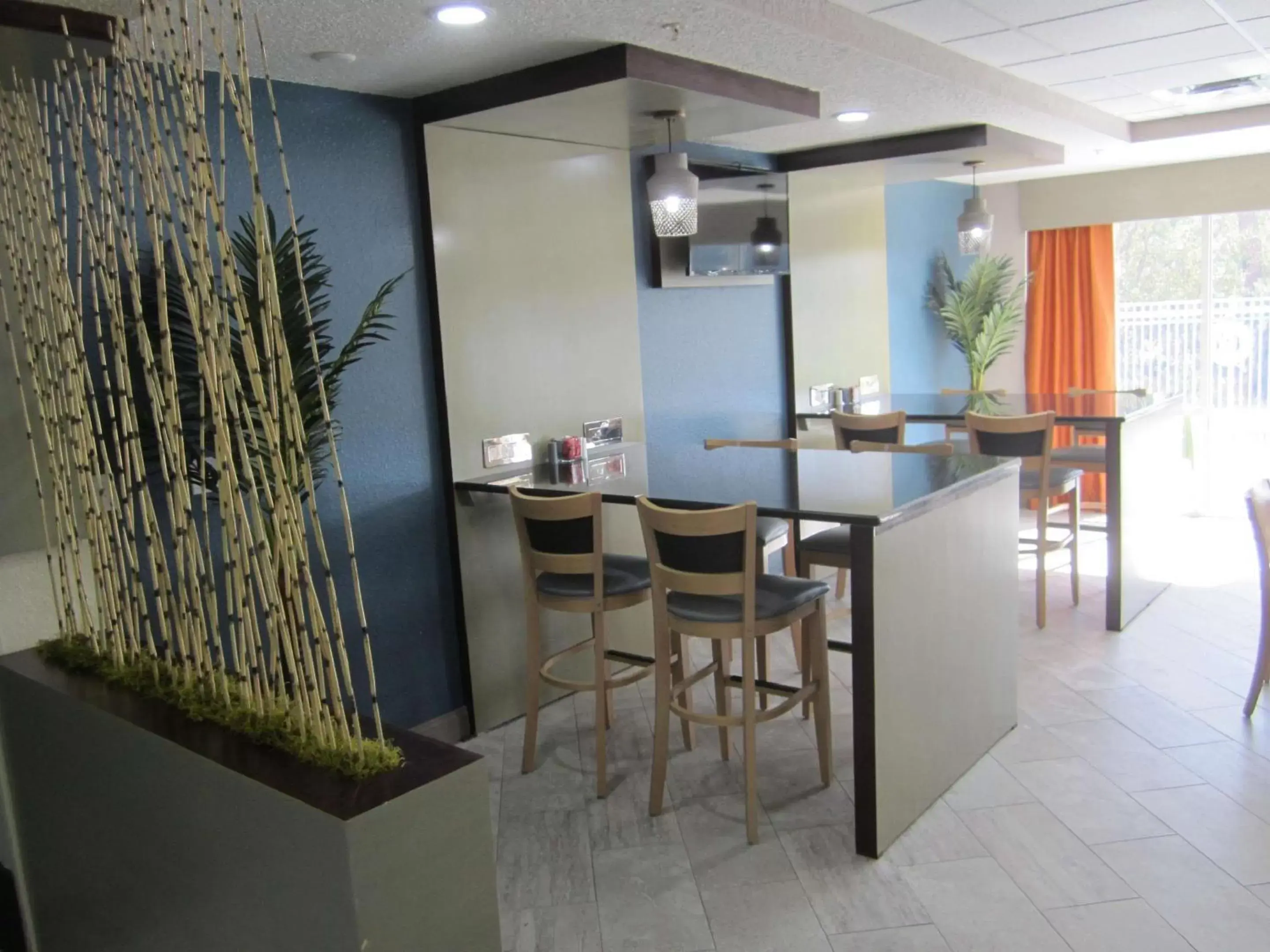 Restaurant/places to eat, Dining Area in Best Western Waldo Inn & Suites