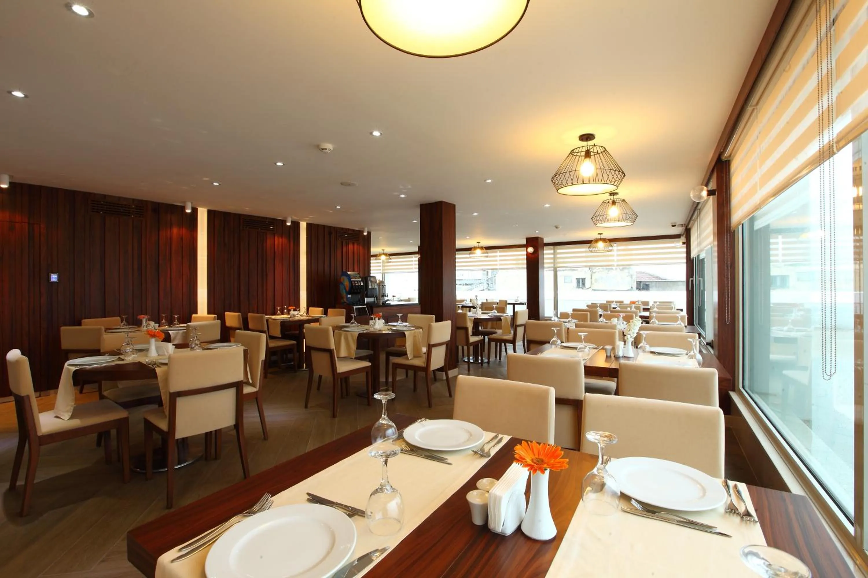 Restaurant/places to eat in Victory Hotel & Spa Istanbul