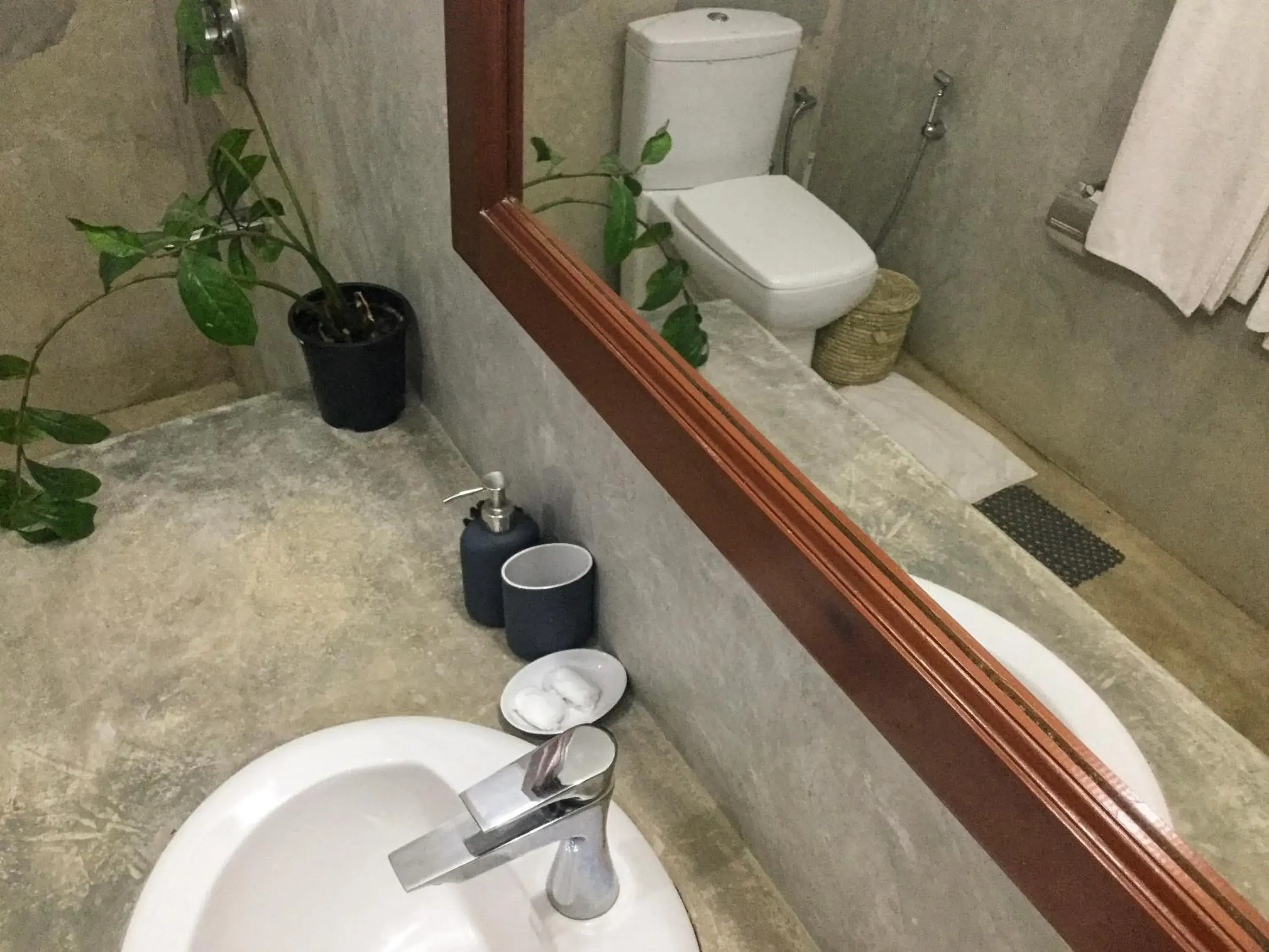 Bathroom in Hanthana House