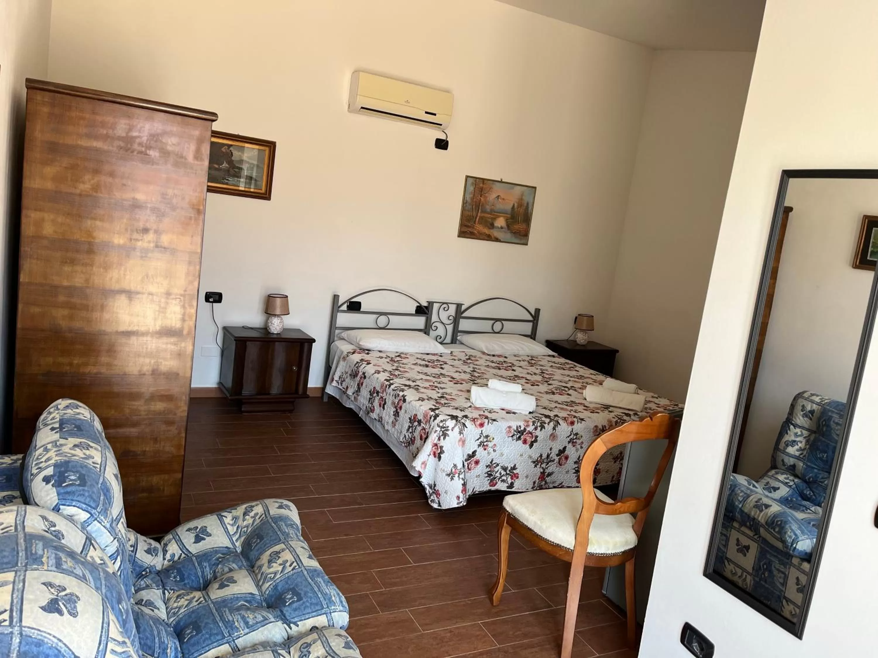 Bed in B&B Piandelidei