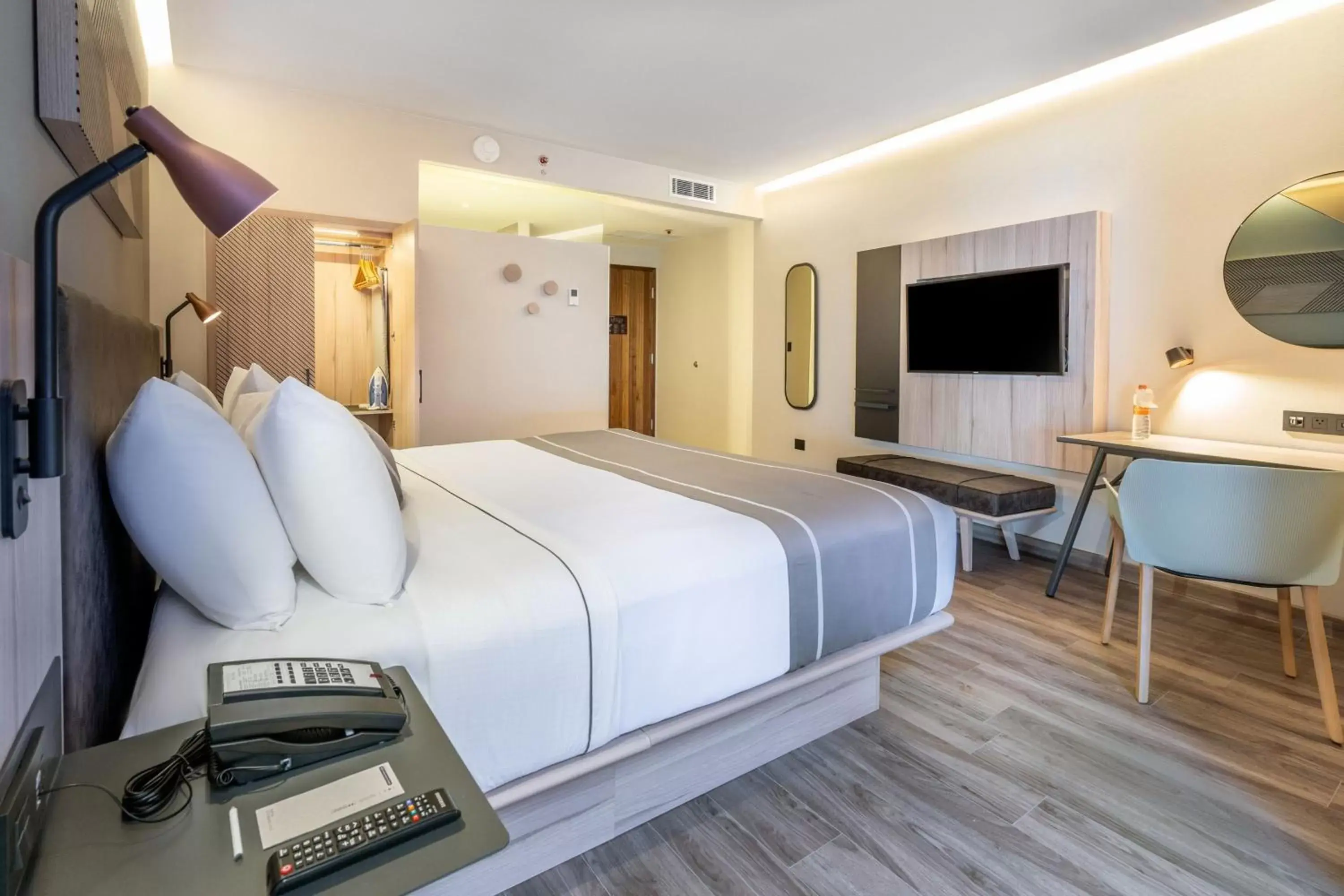 Photo of the whole room, Bed in City Express Plus by Marriott San Luis Potosi