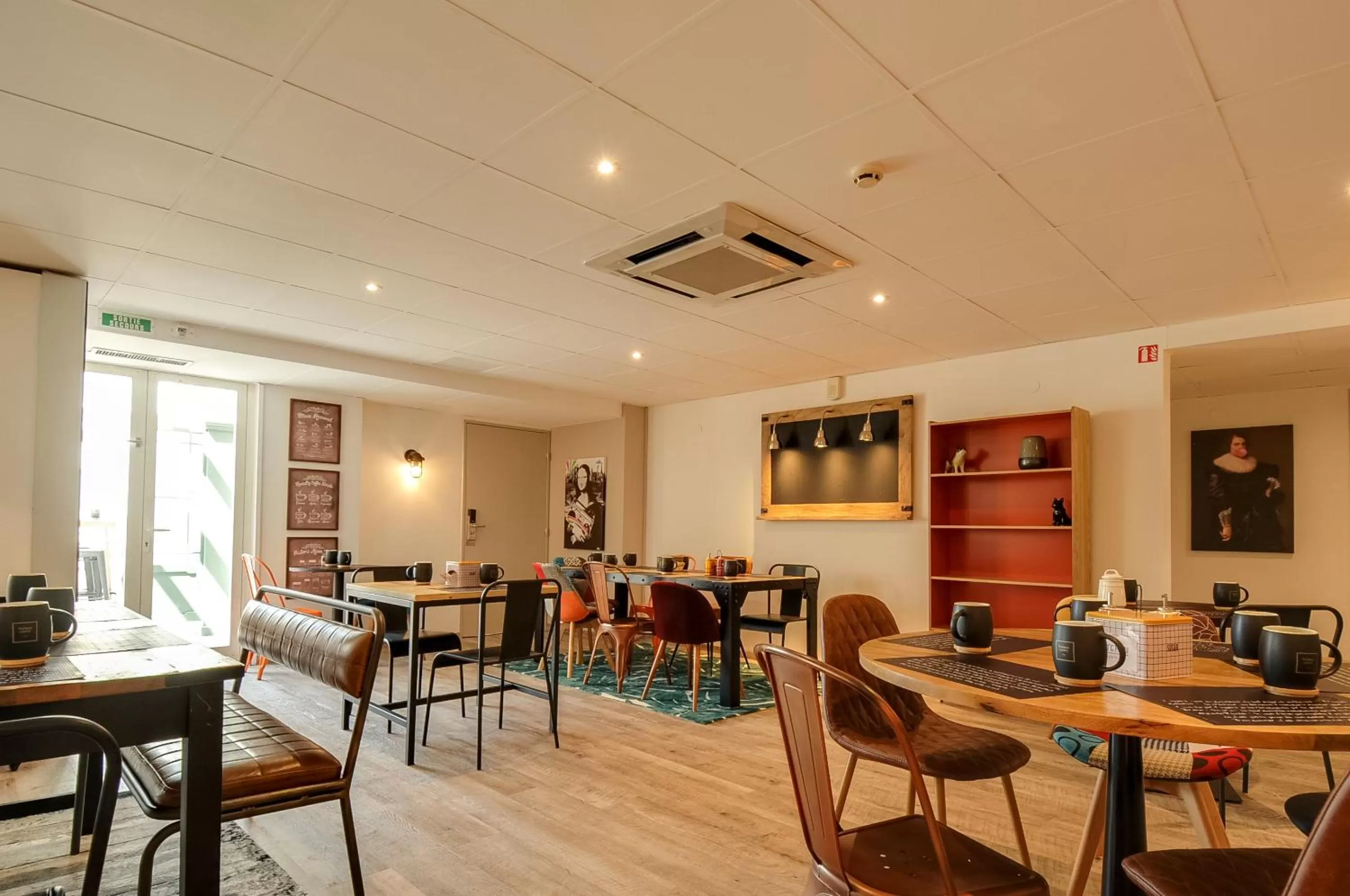 Restaurant/places to eat in La Maison Hôtel Mulhouse Centre