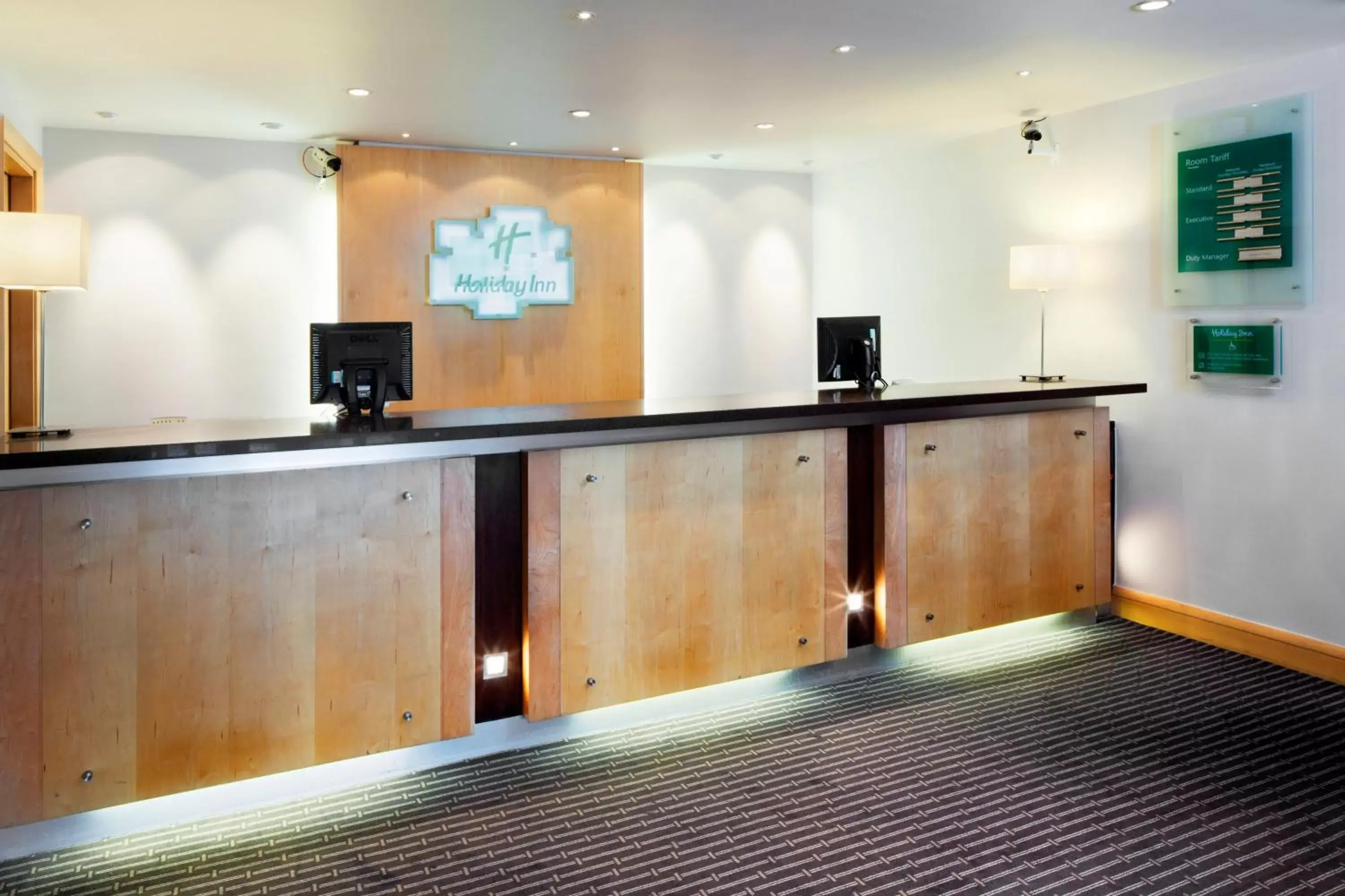 Lobby or reception, Lobby/Reception in Holiday Inn London-Bexley, an IHG Hotel